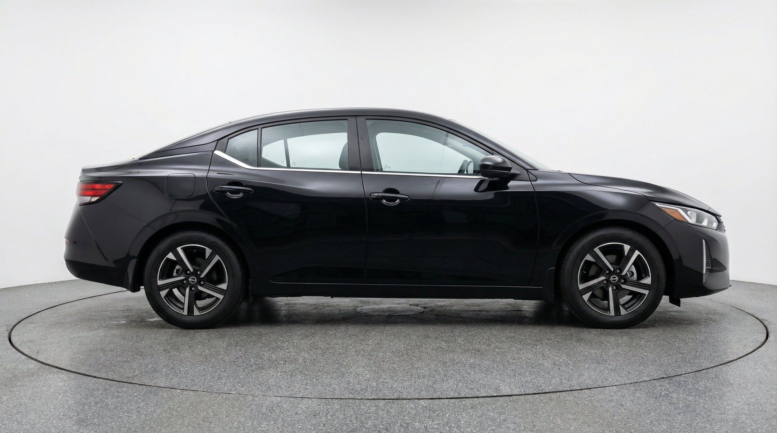 Thumbnail: 2025 Nissan Sentra - 11