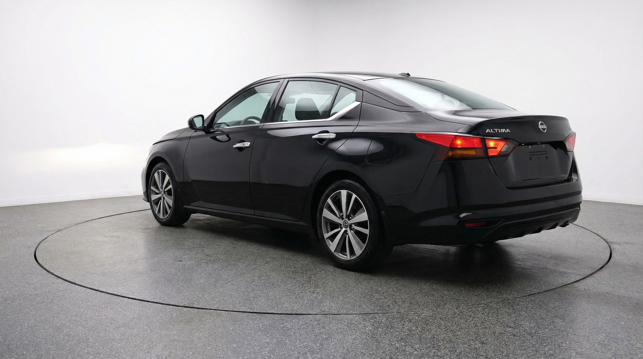 Thumbnail: 2025 Nissan Altima - 6