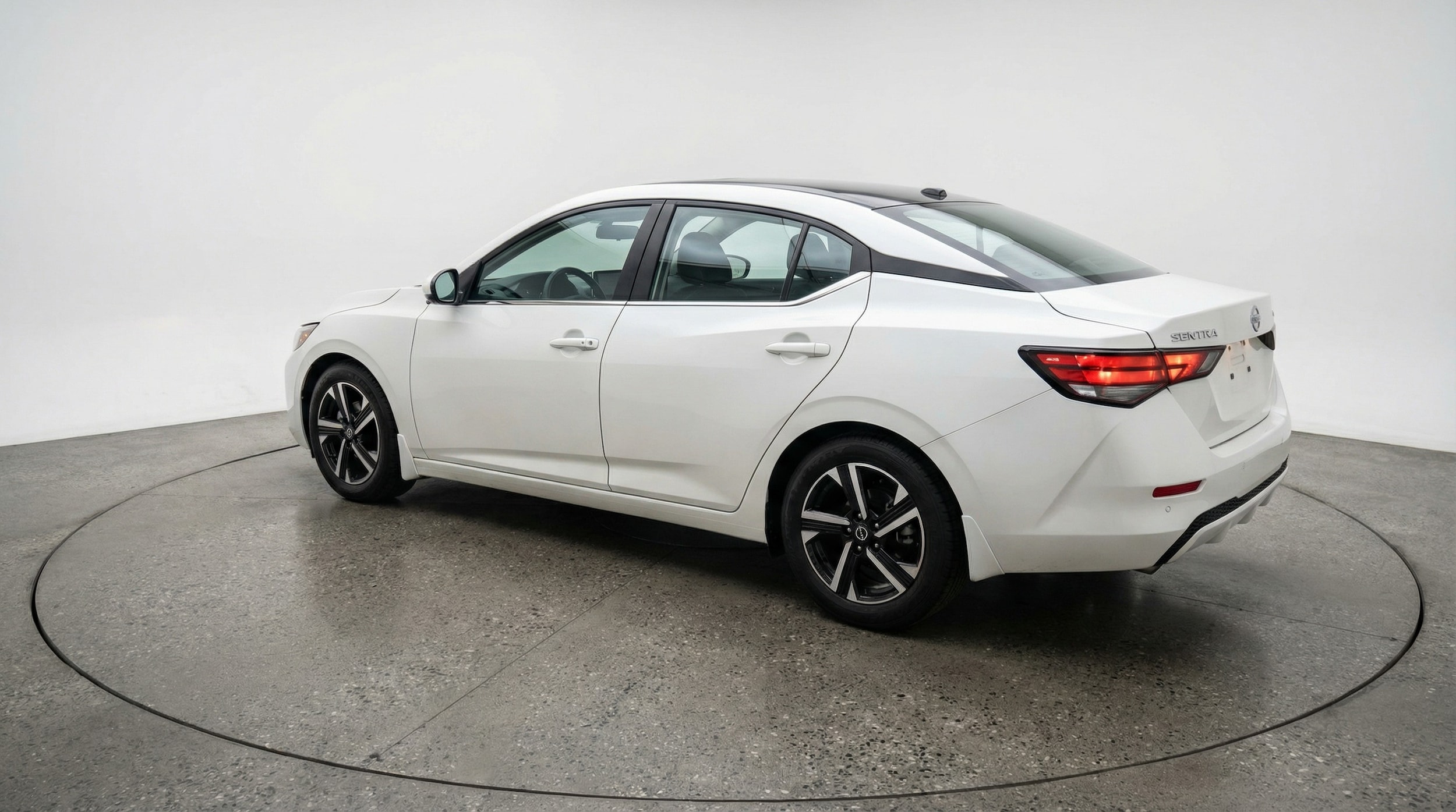 Thumbnail: 2025 Nissan Sentra - 5