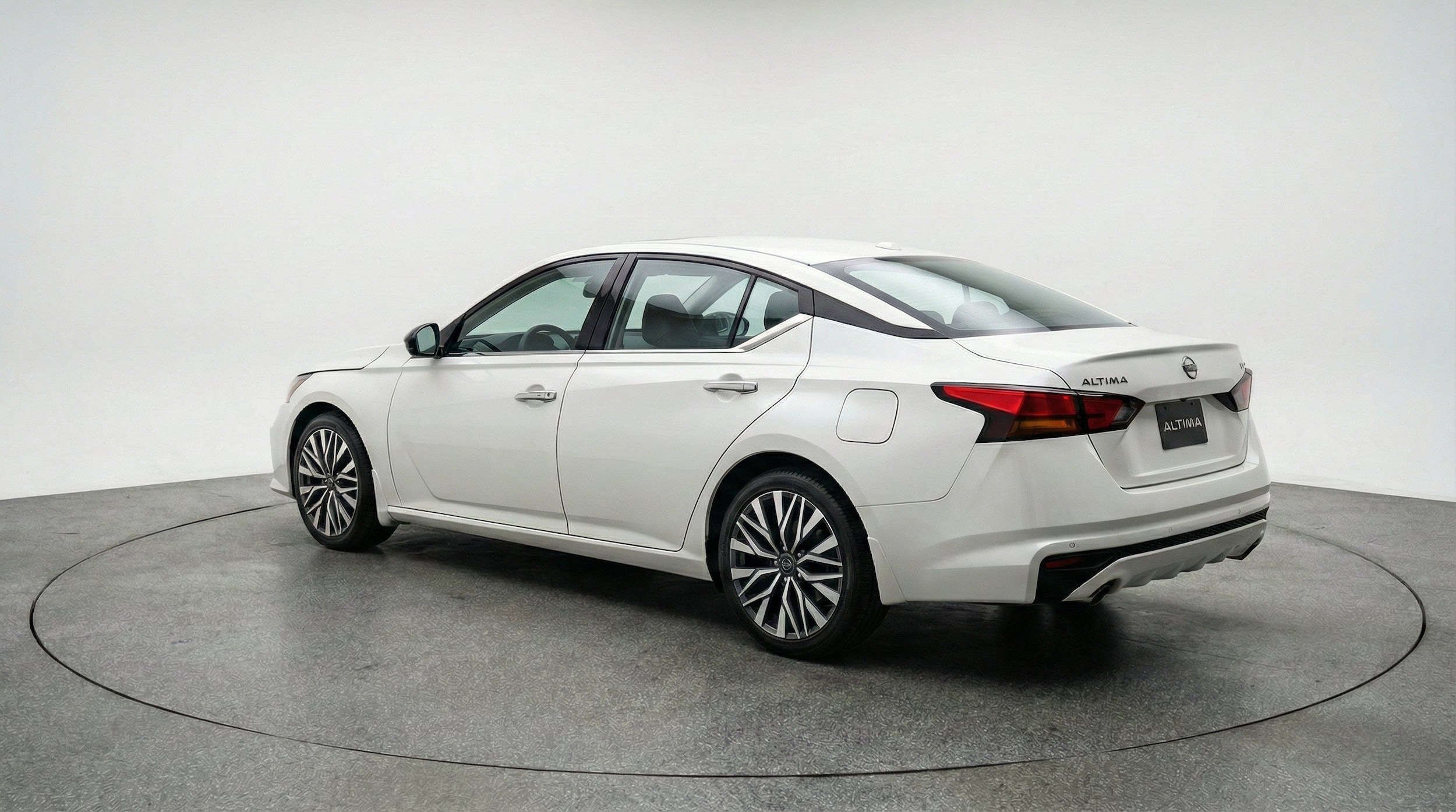Thumbnail: 2025 Nissan Altima - 6
