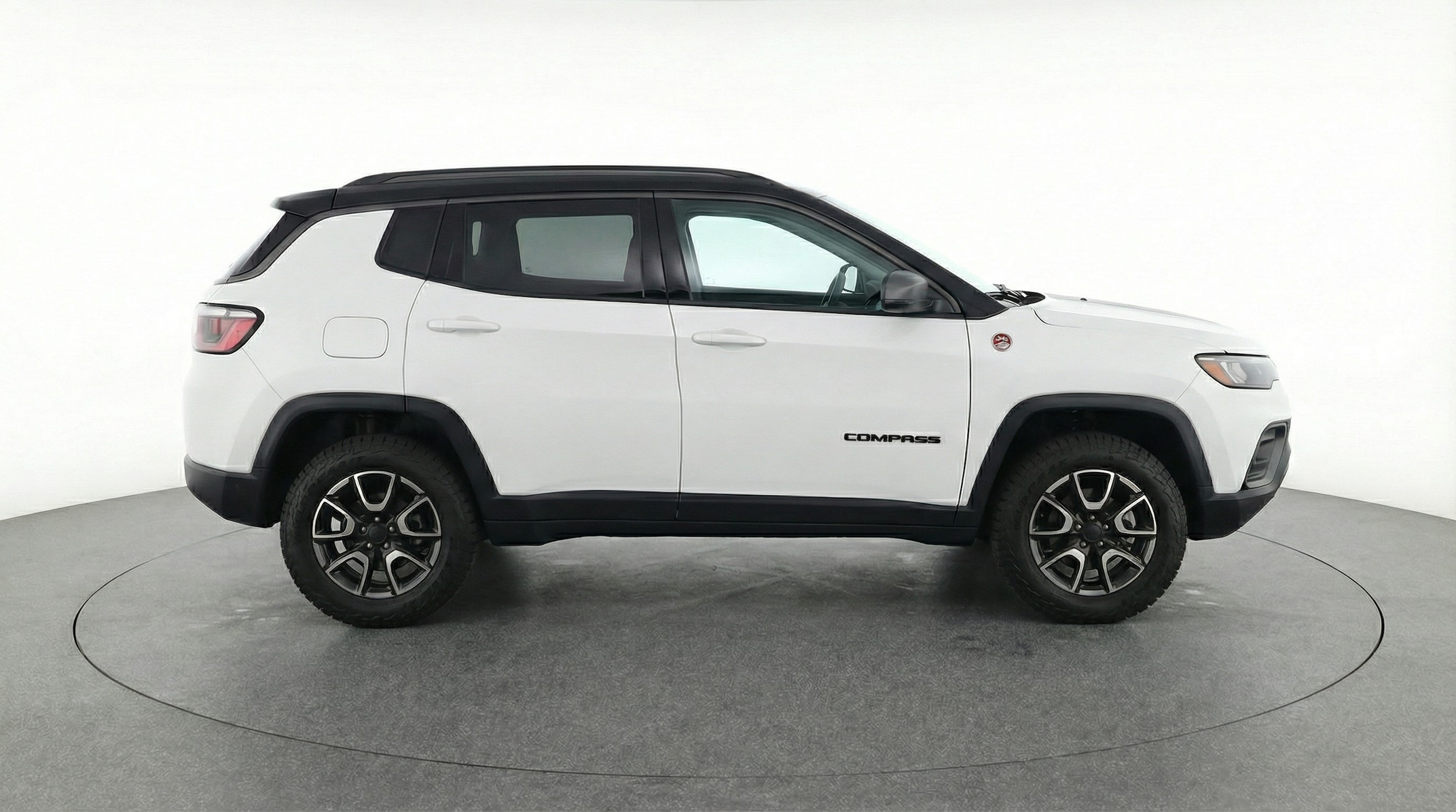 Thumbnail: 2025 Jeep Compass - 8