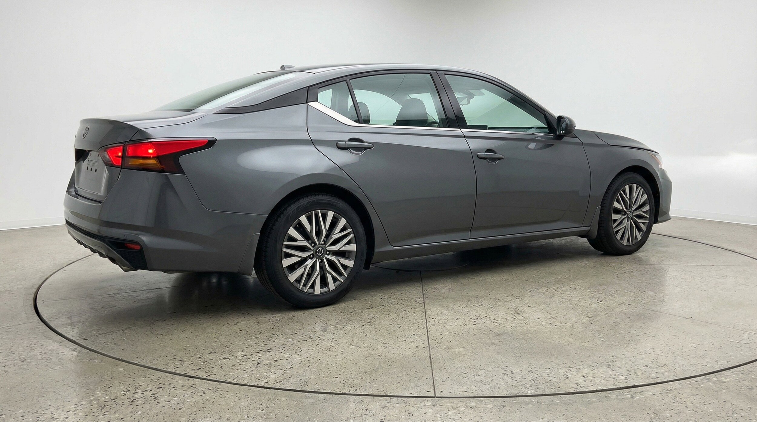 Thumbnail: 2025 Nissan Altima - 9