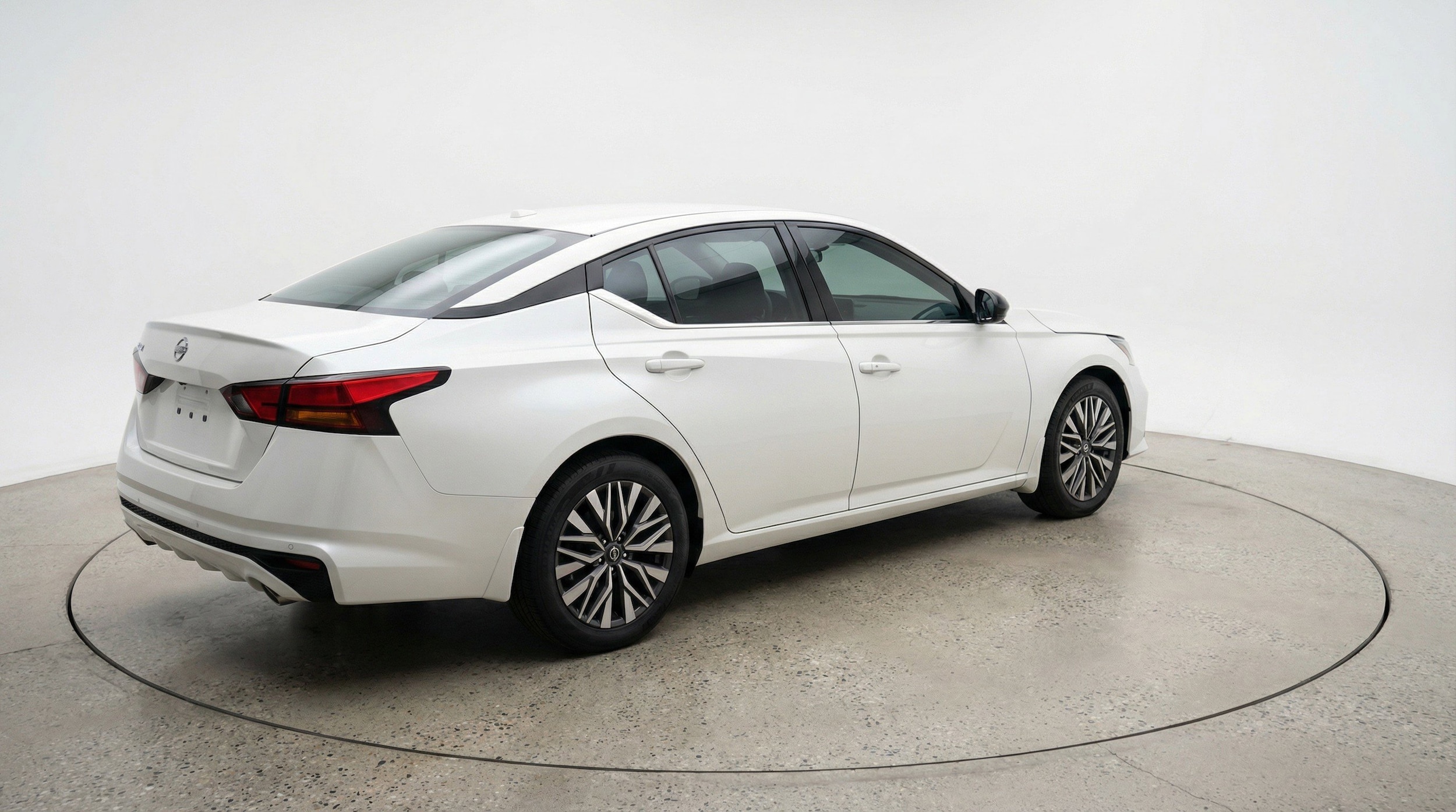 Thumbnail: 2025 Nissan Altima - 9