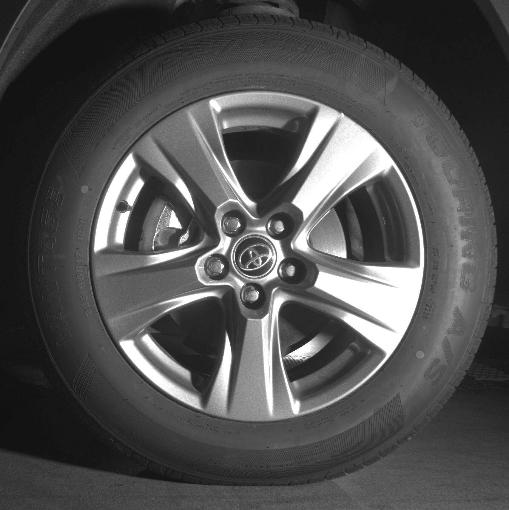 Thumbnail: 2025 Toyota RAV4 - 9