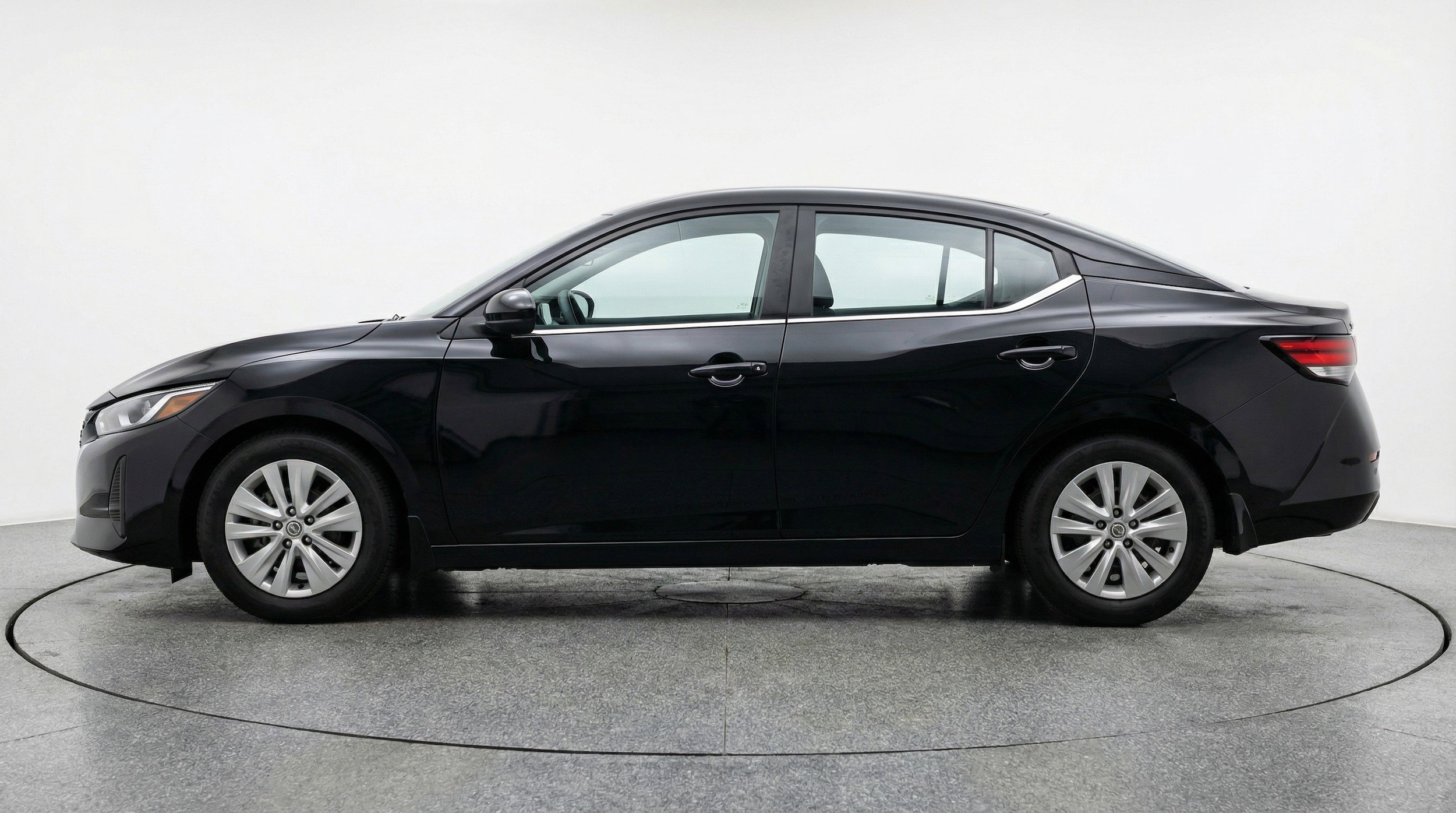 Thumbnail: 2025 Nissan Sentra - 3