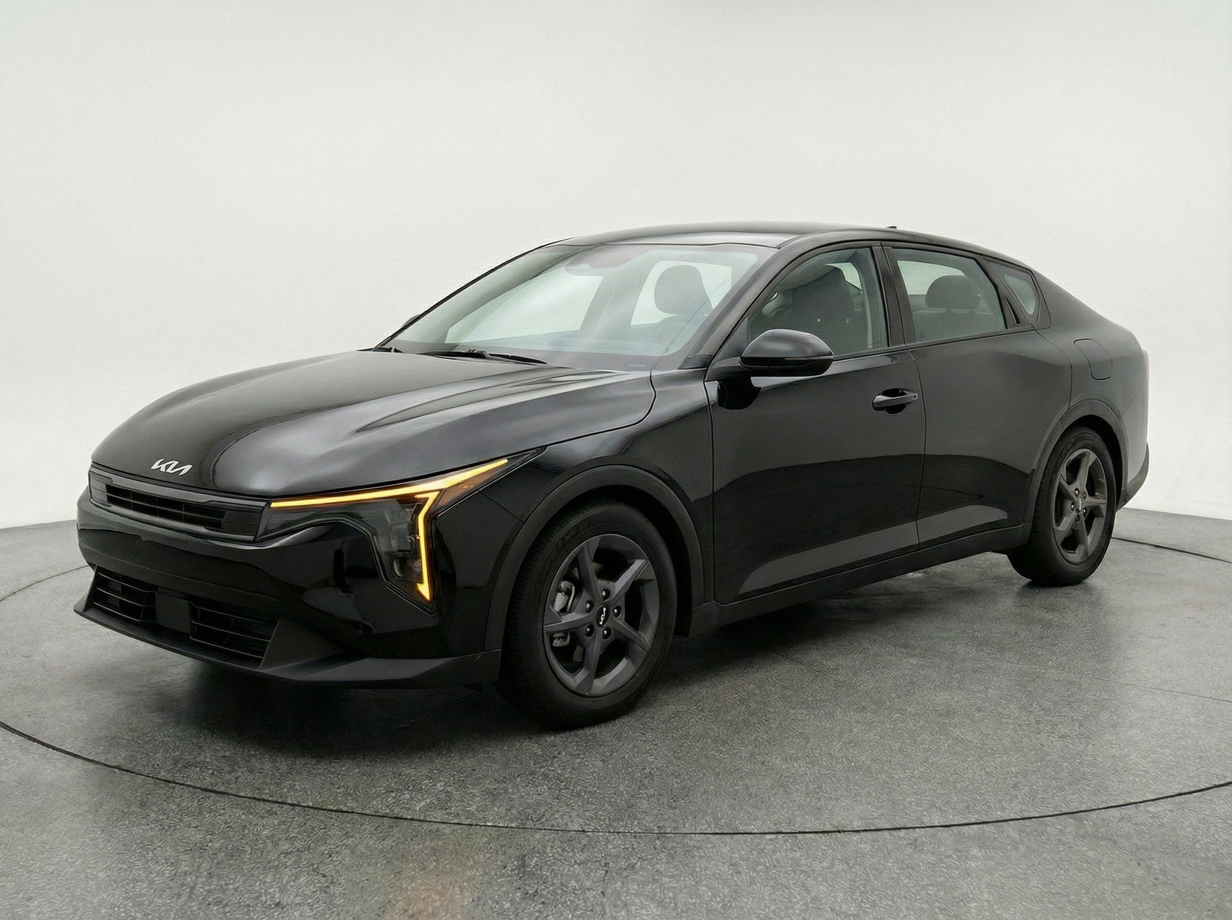 Thumbnail: 2025 Kia K4 - 3