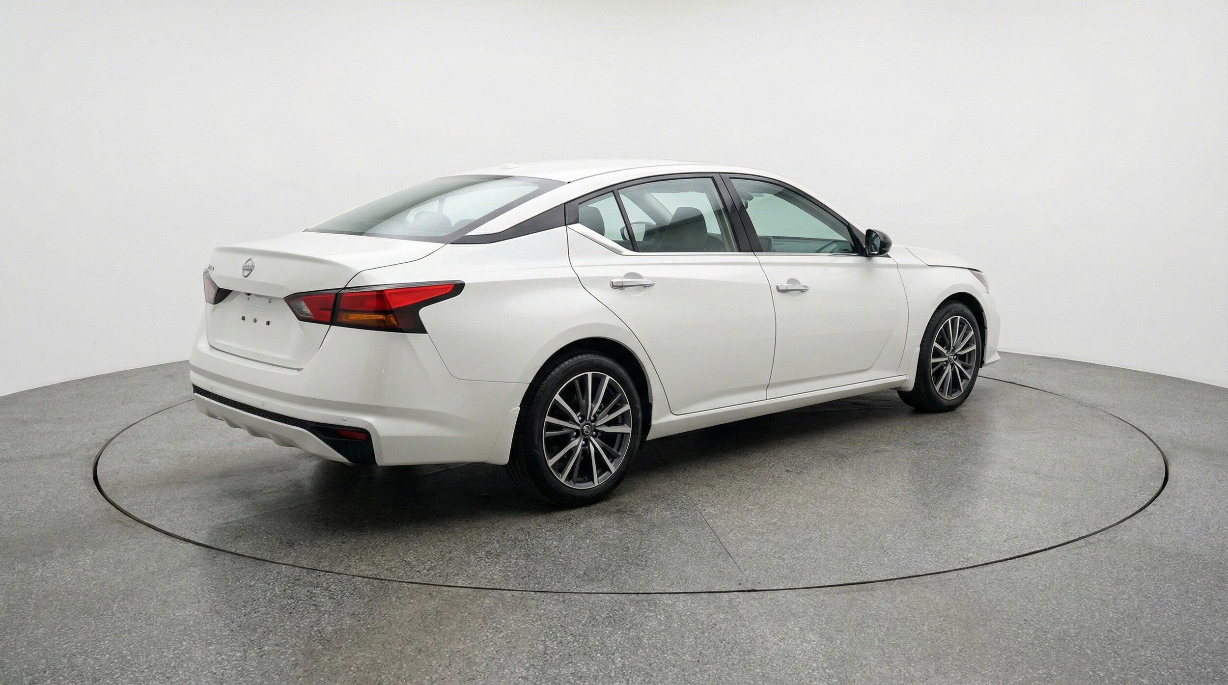 Thumbnail: 2025 Nissan Altima - 9