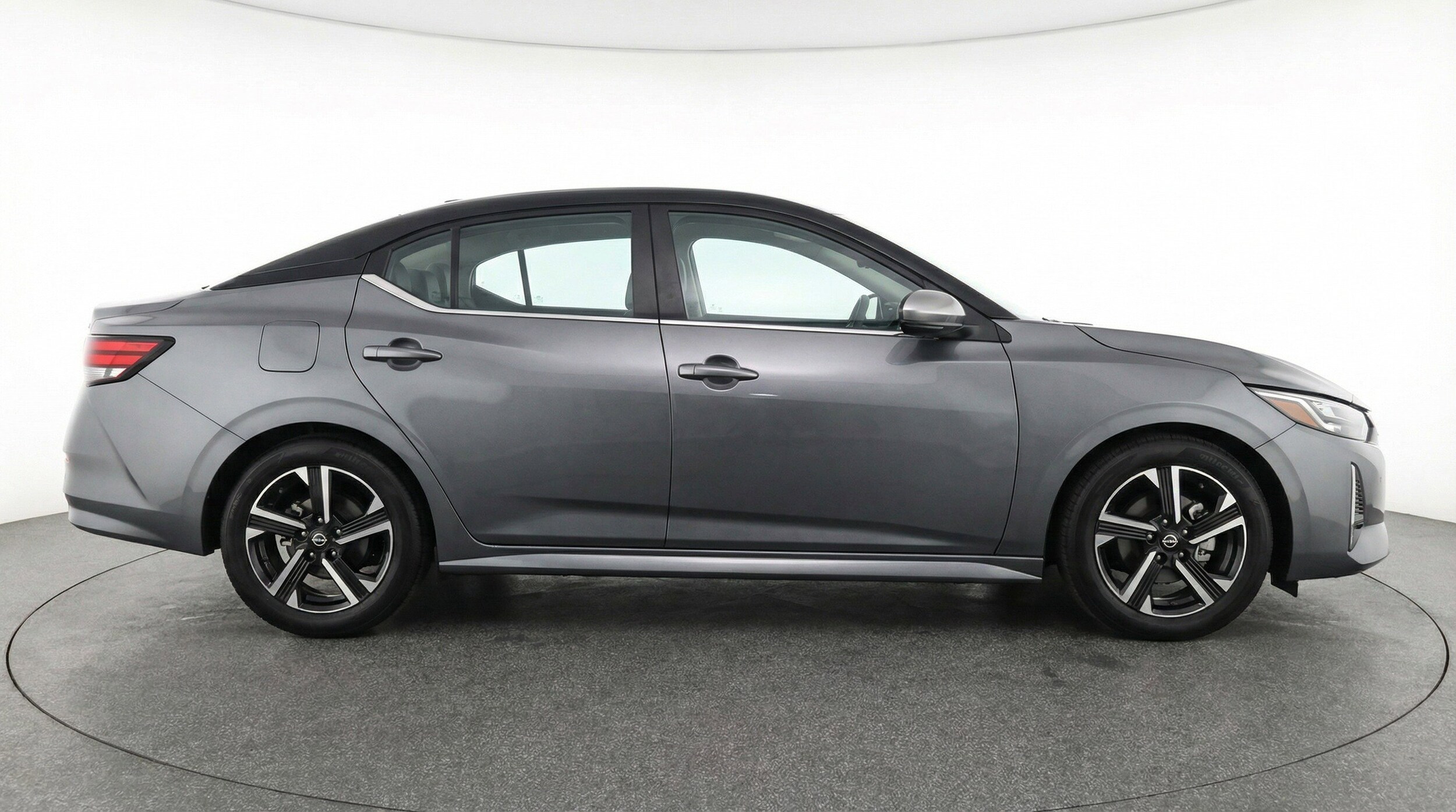 Thumbnail: 2025 Nissan Sentra - 11