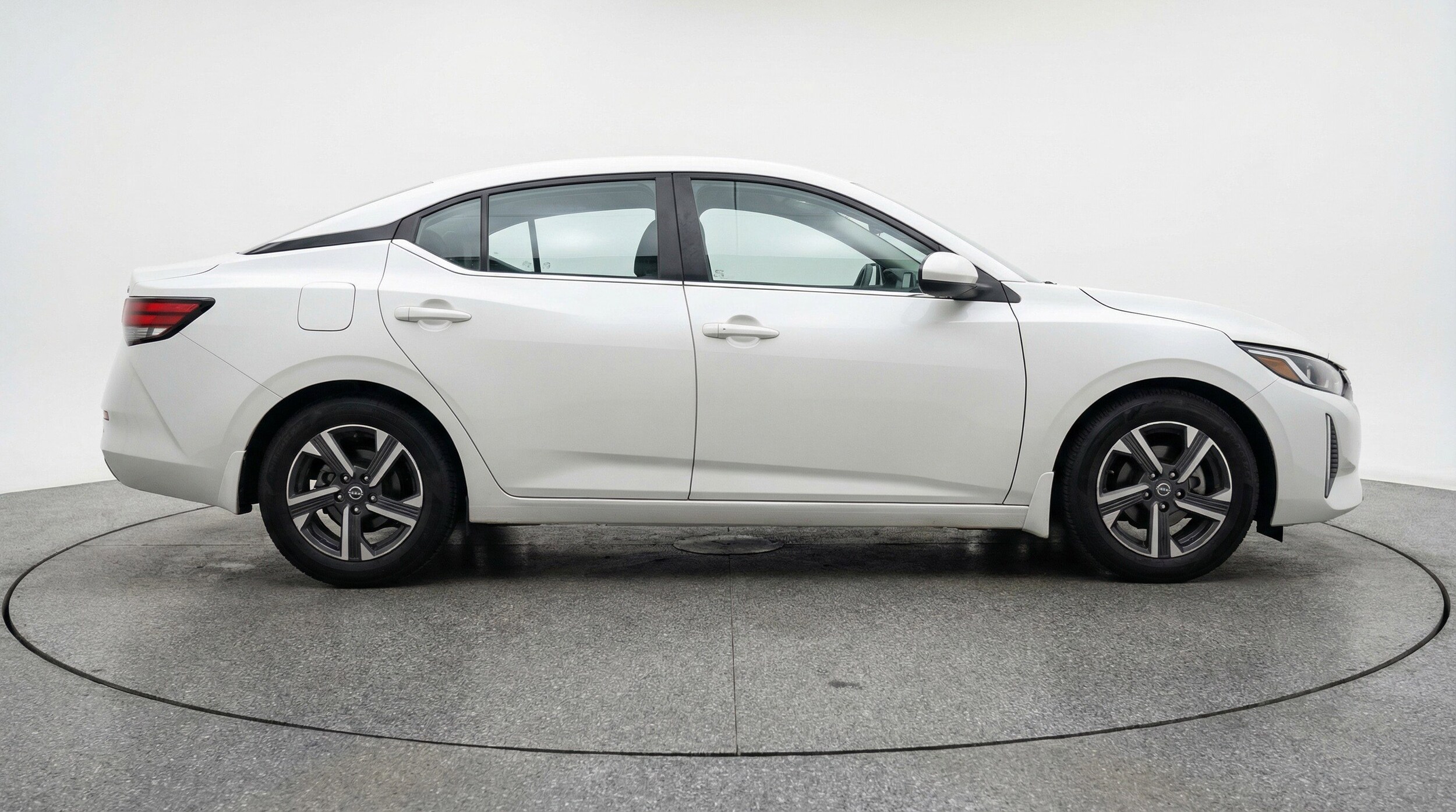 Thumbnail: 2025 Nissan Sentra - 11