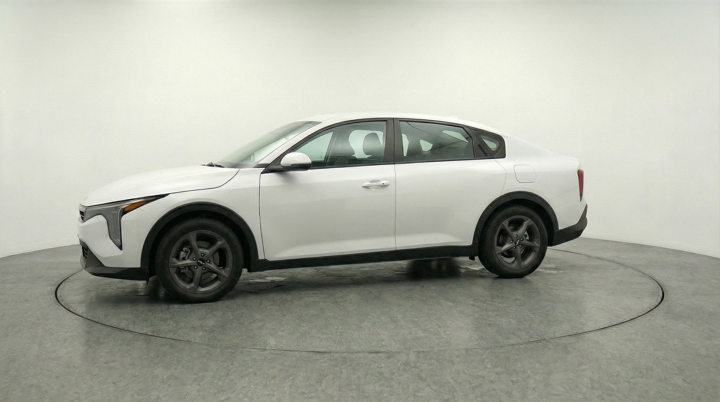Thumbnail: 2025 Kia K4 - 3