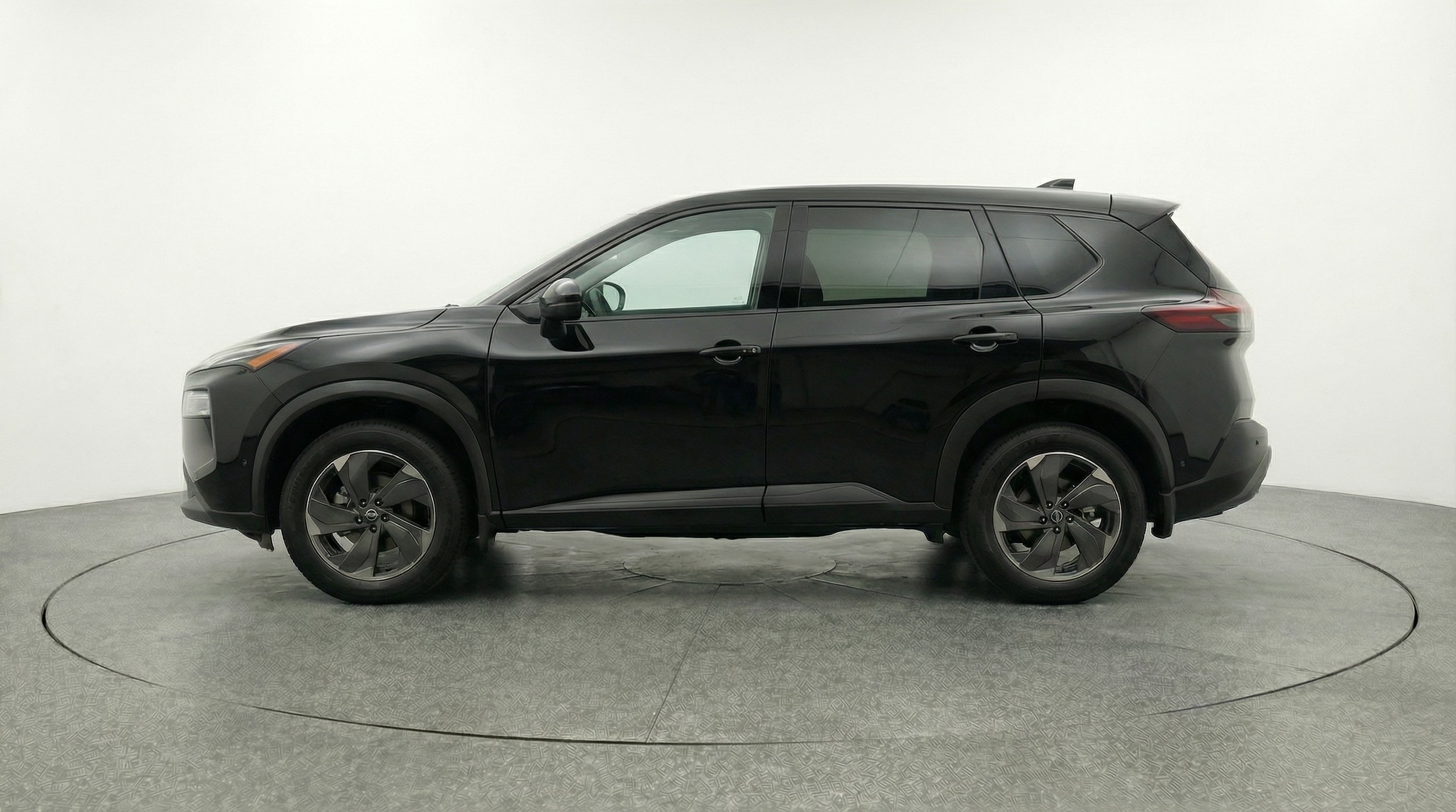 Thumbnail: 2025 Nissan Rogue - 4