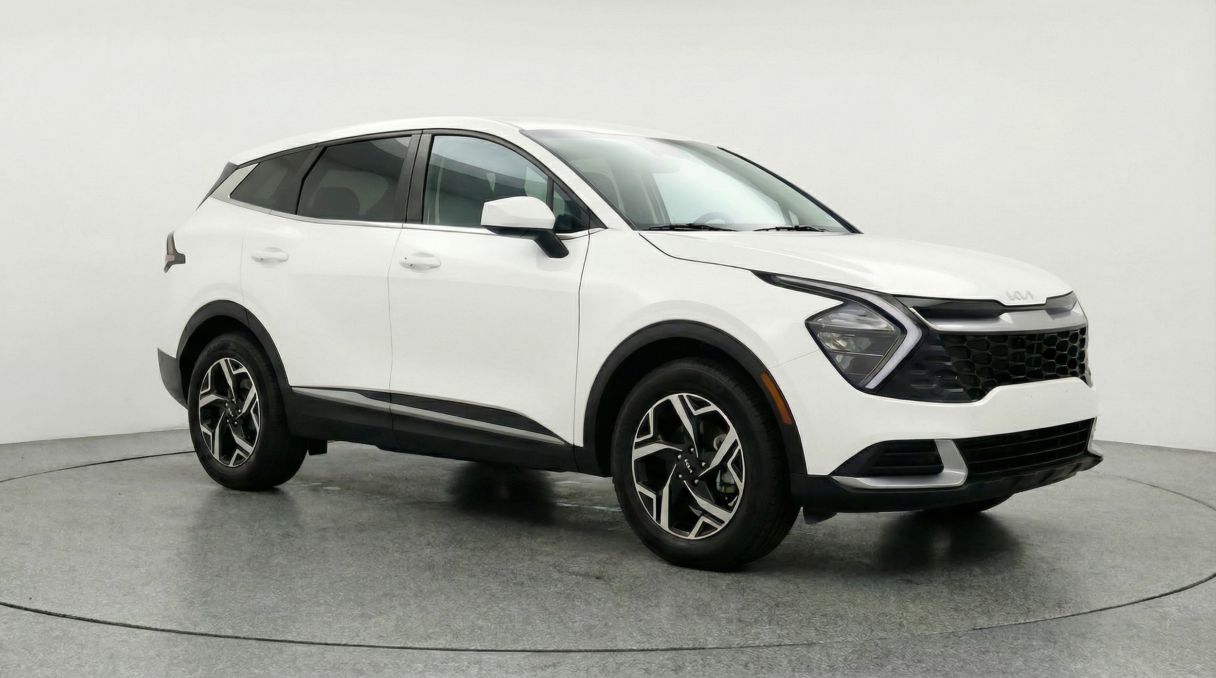 Thumbnail: 2025 Kia Sportage - 1