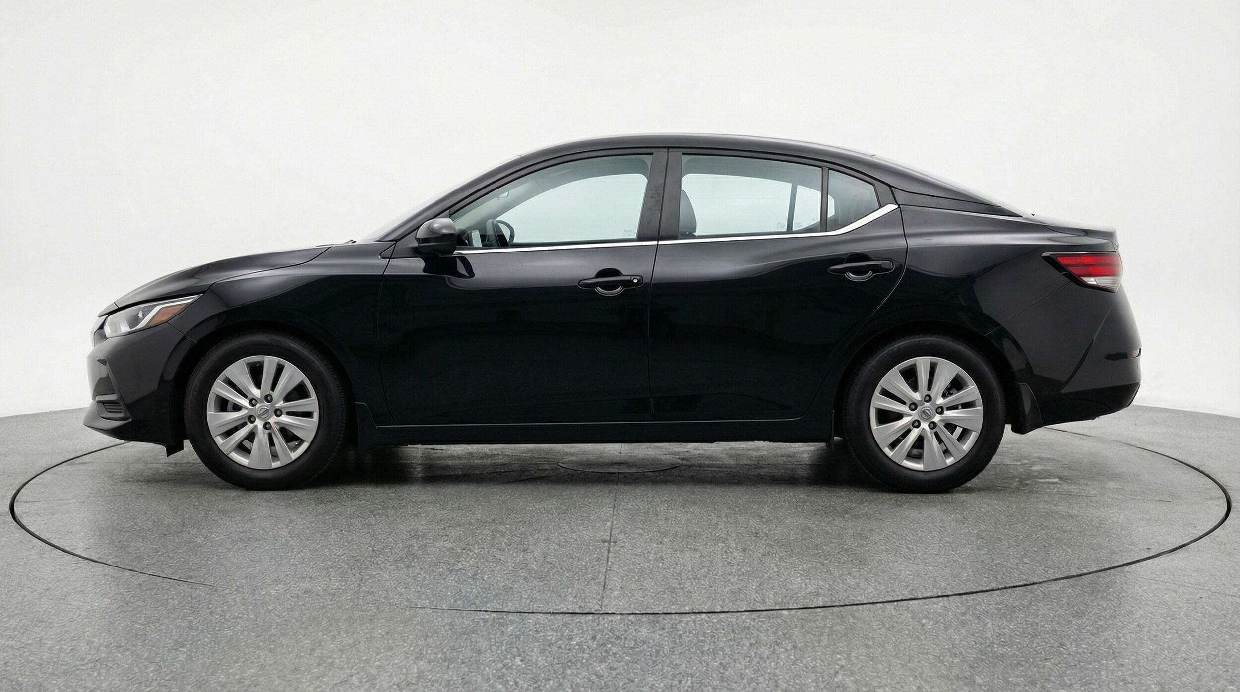 Thumbnail: 2025 Nissan Sentra - 4