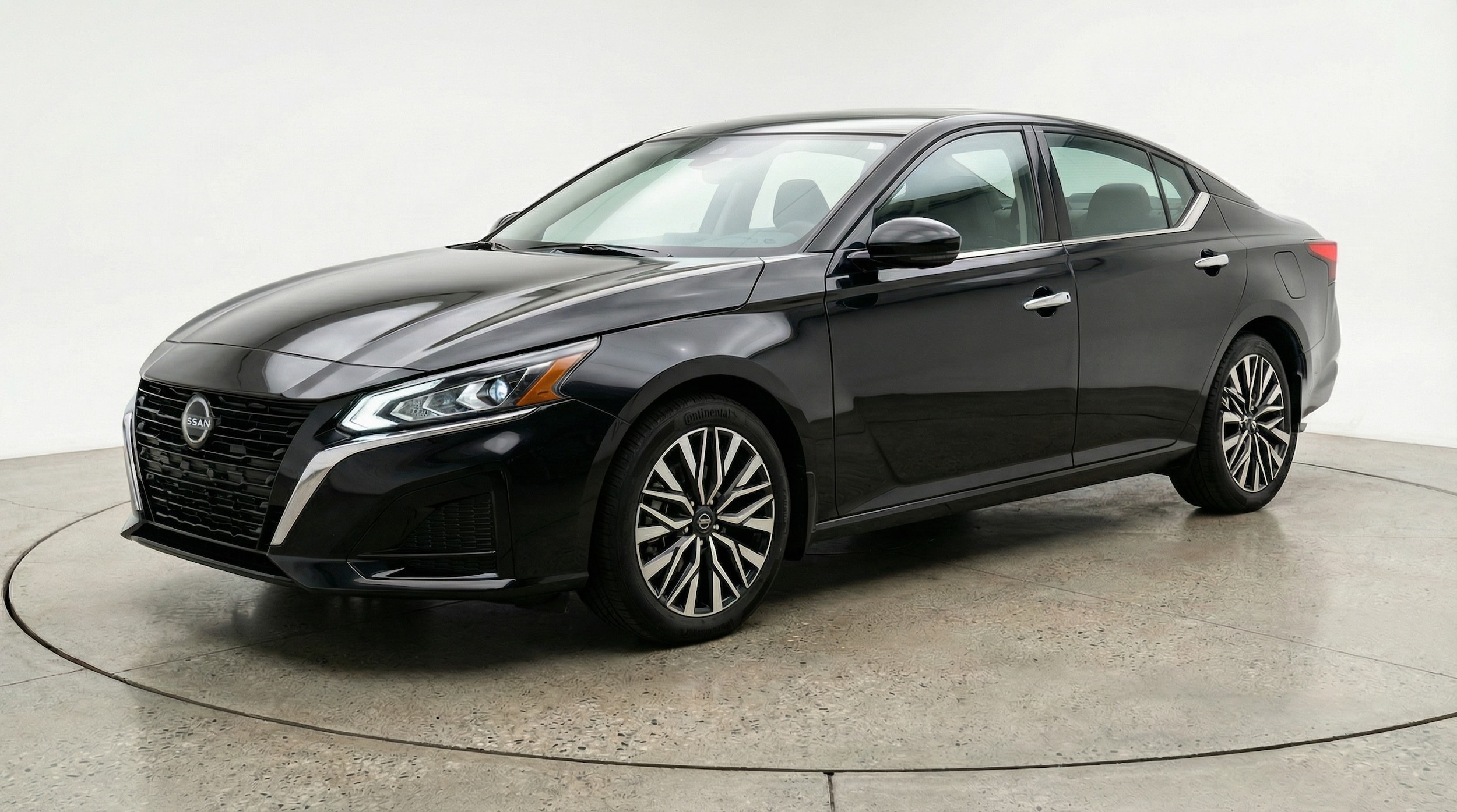 Thumbnail: 2025 Nissan Altima - 3