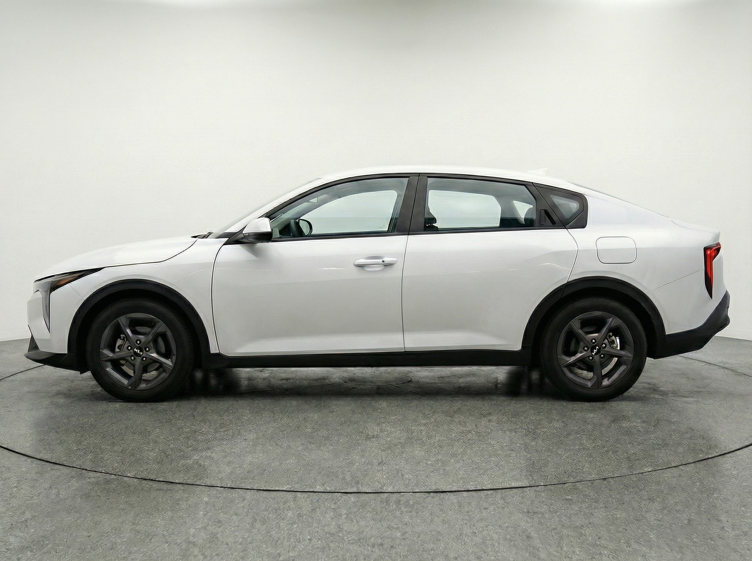 Thumbnail: 2025 Kia K4 - 4