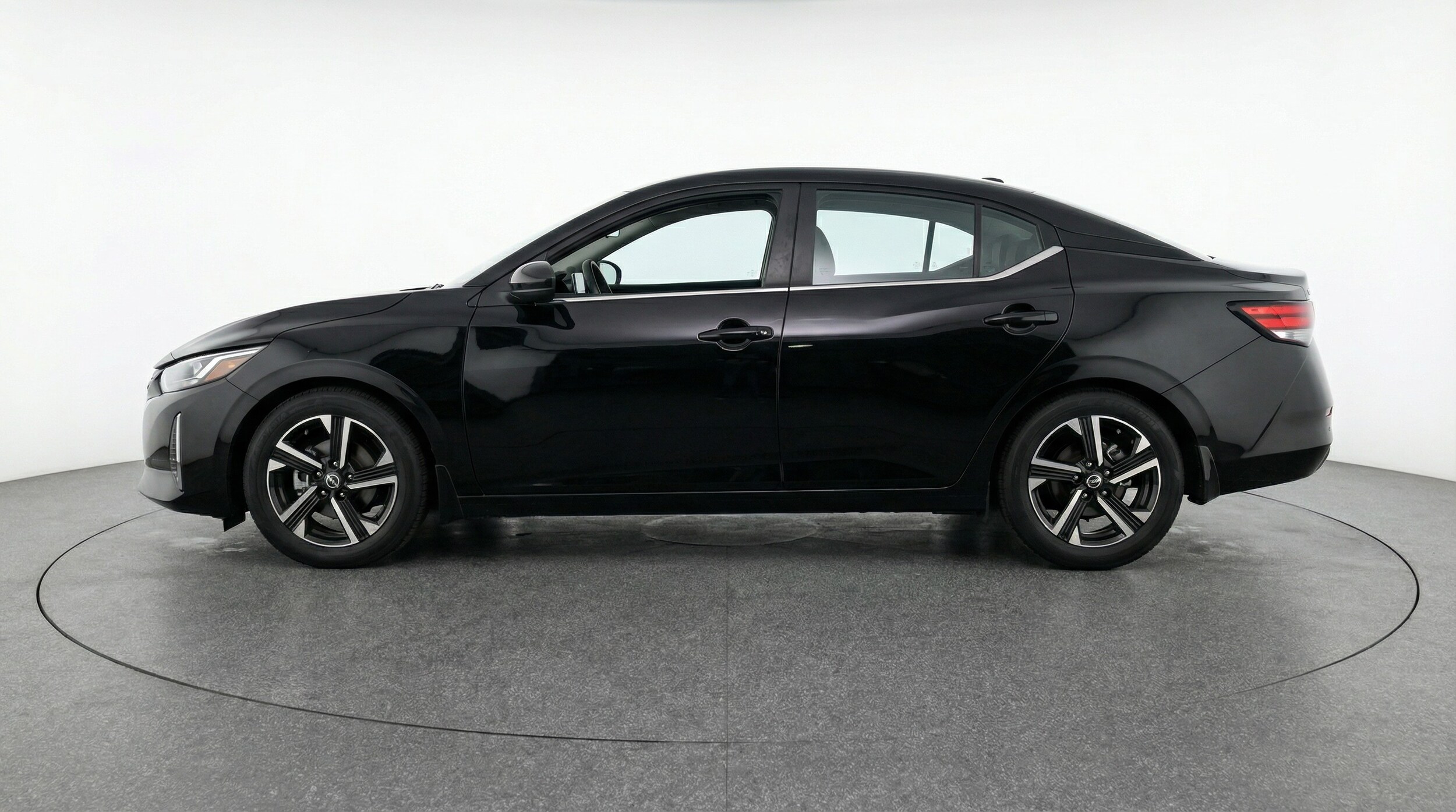 Thumbnail: 2025 Nissan Sentra - 4