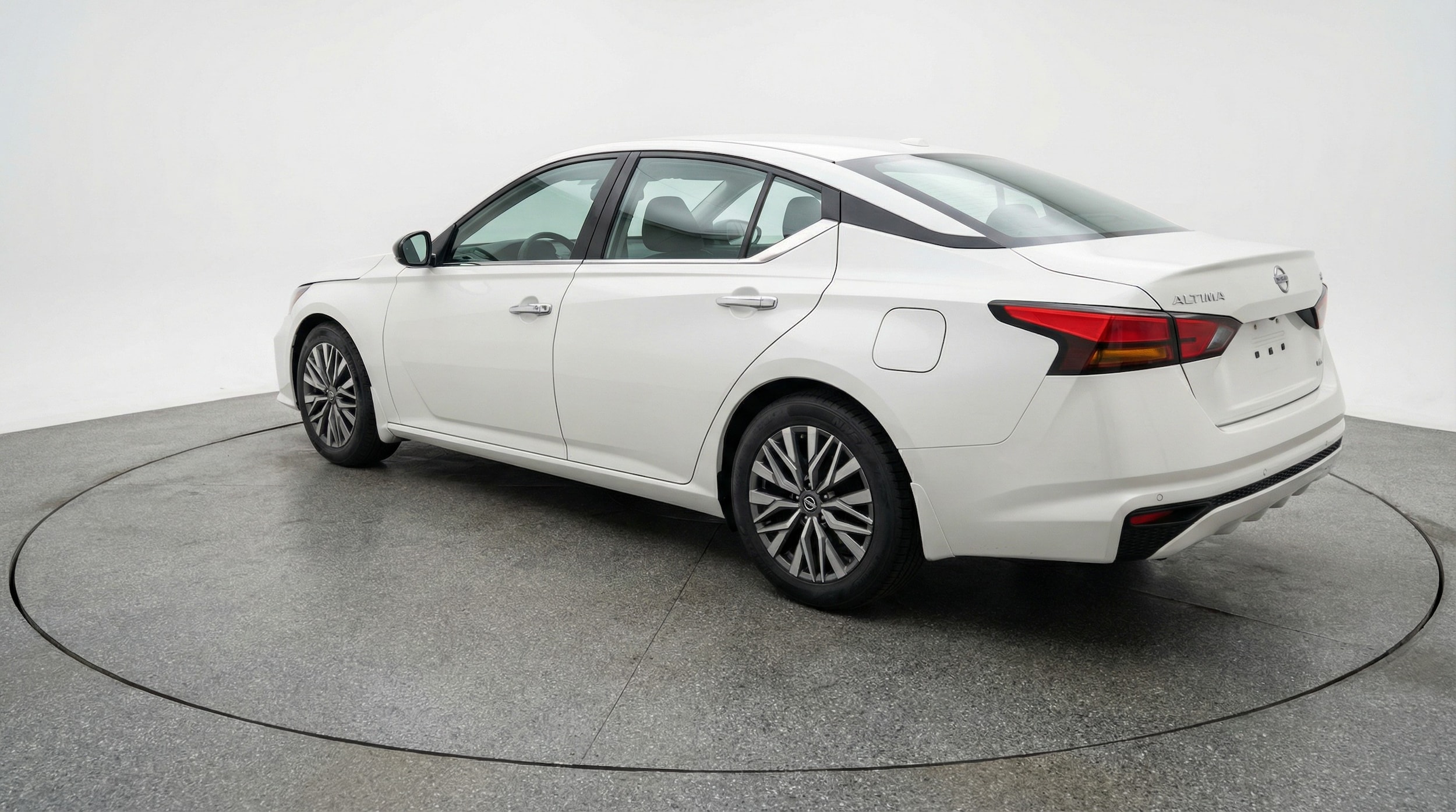 Thumbnail: 2025 Nissan Altima - 5