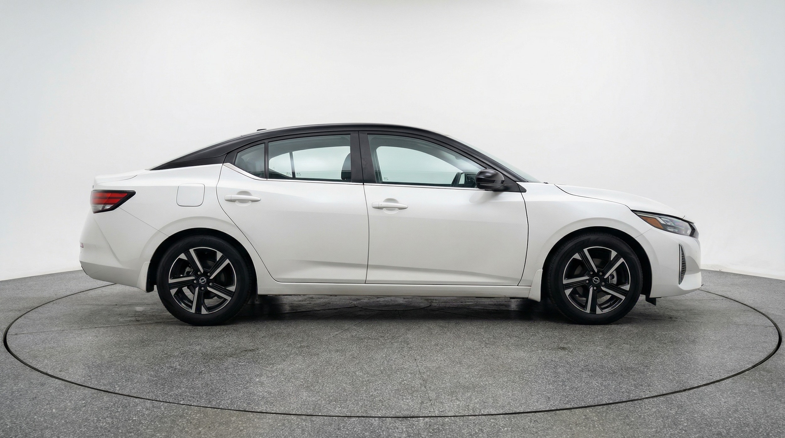 Thumbnail: 2025 Nissan Sentra - 8