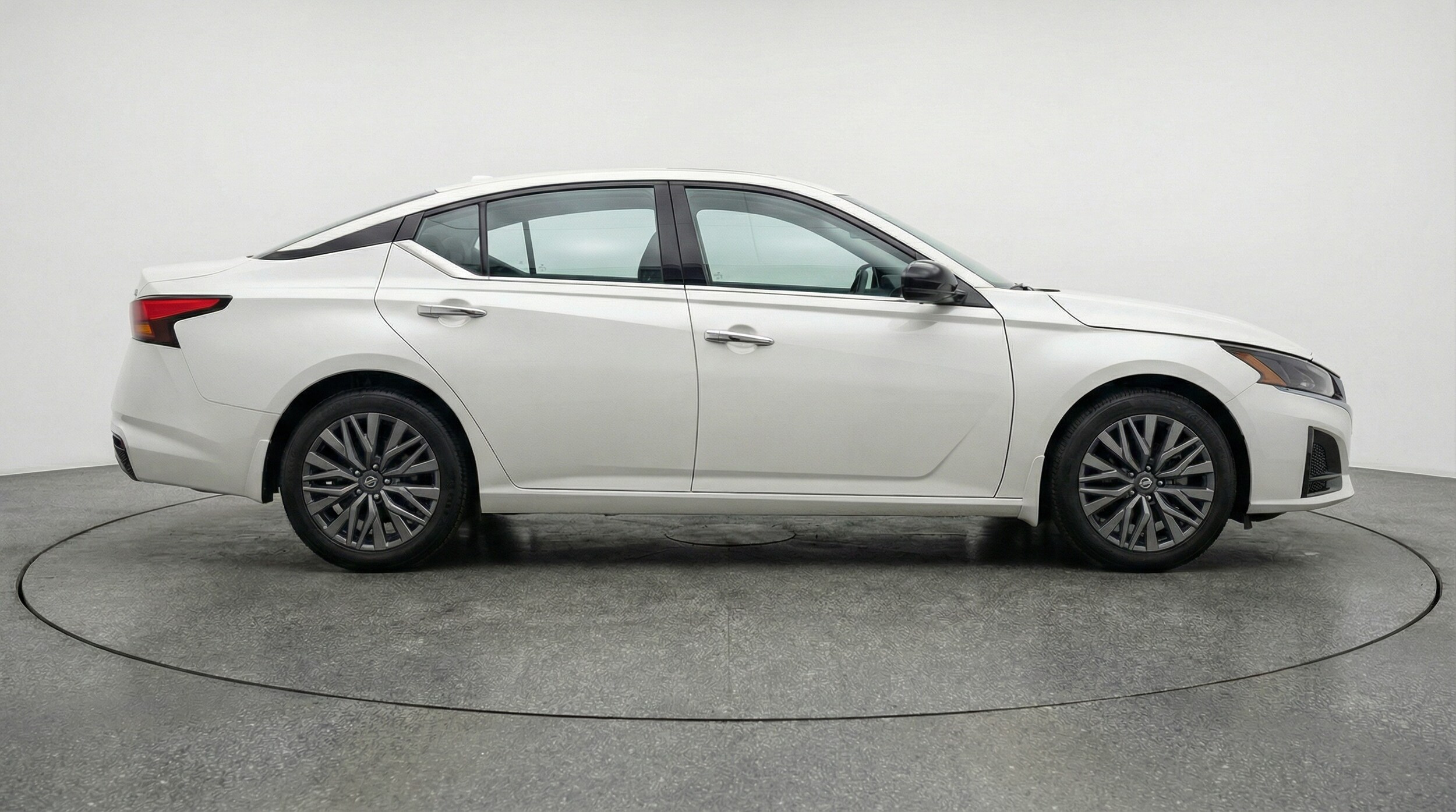 Thumbnail: 2025 Nissan Altima - 8