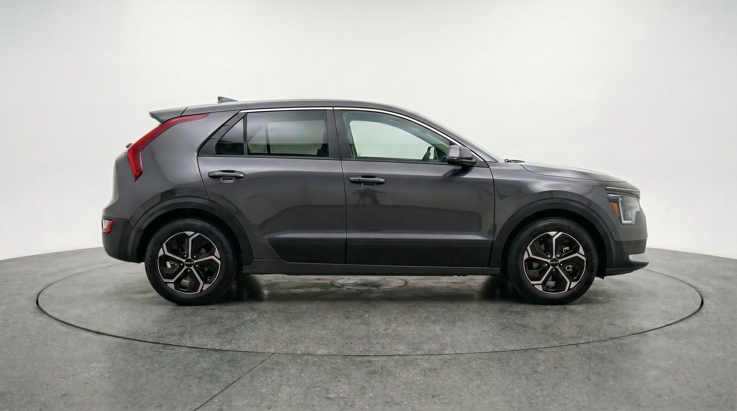 Thumbnail: 2026 Kia Niro - 11