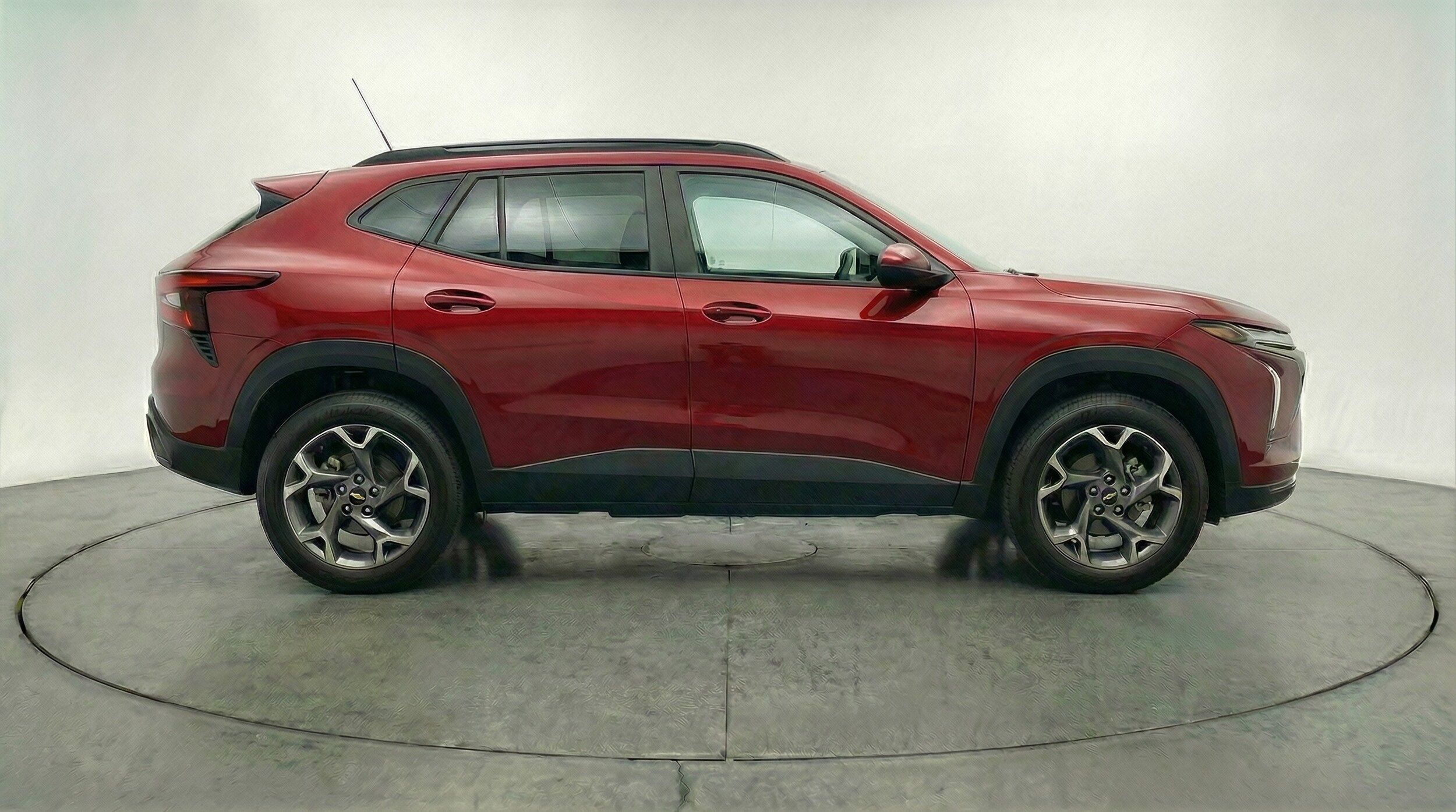 Thumbnail: 2025 Chevrolet Trax - 8