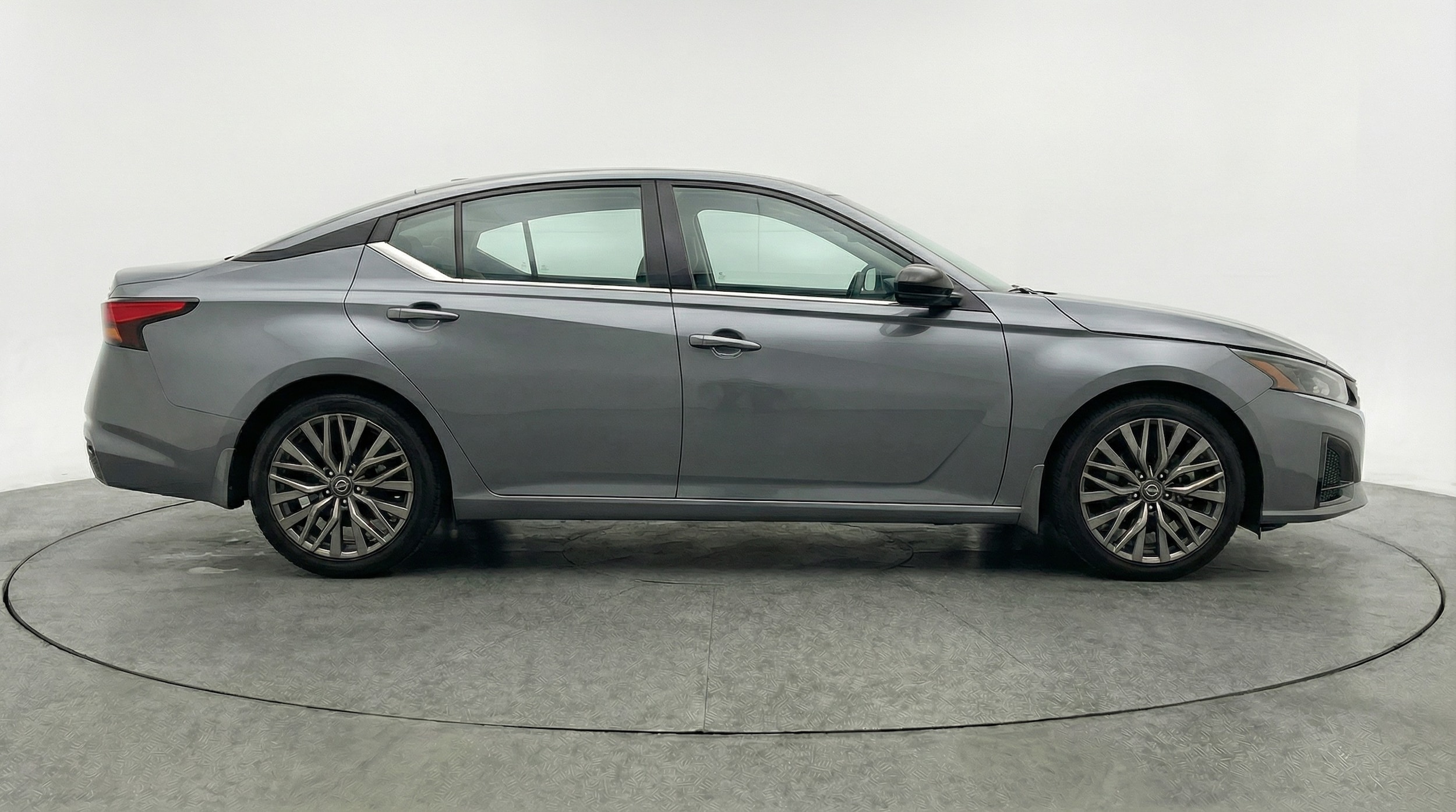 Thumbnail: 2025 Nissan Altima - 8