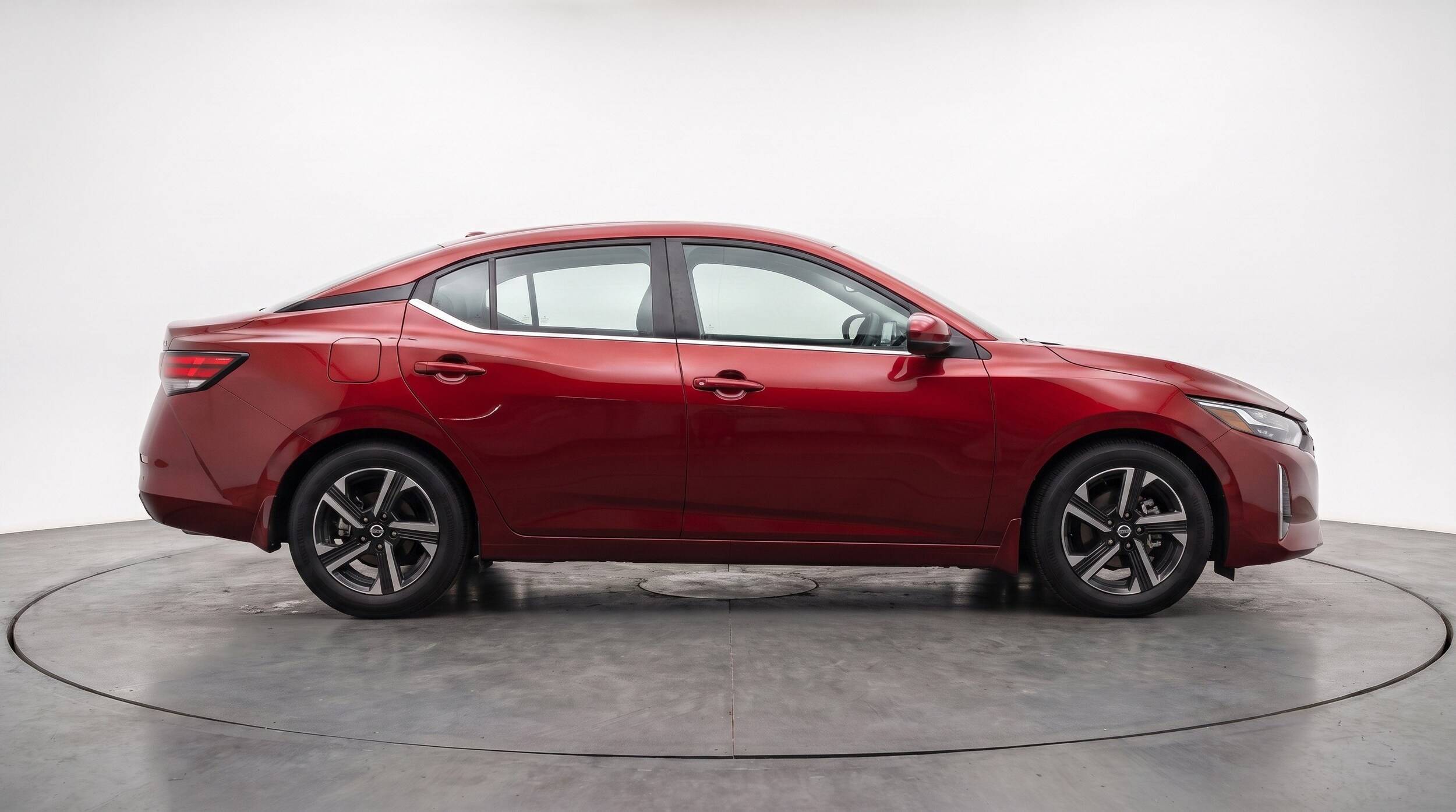 Thumbnail: 2025 Nissan Sentra - 10