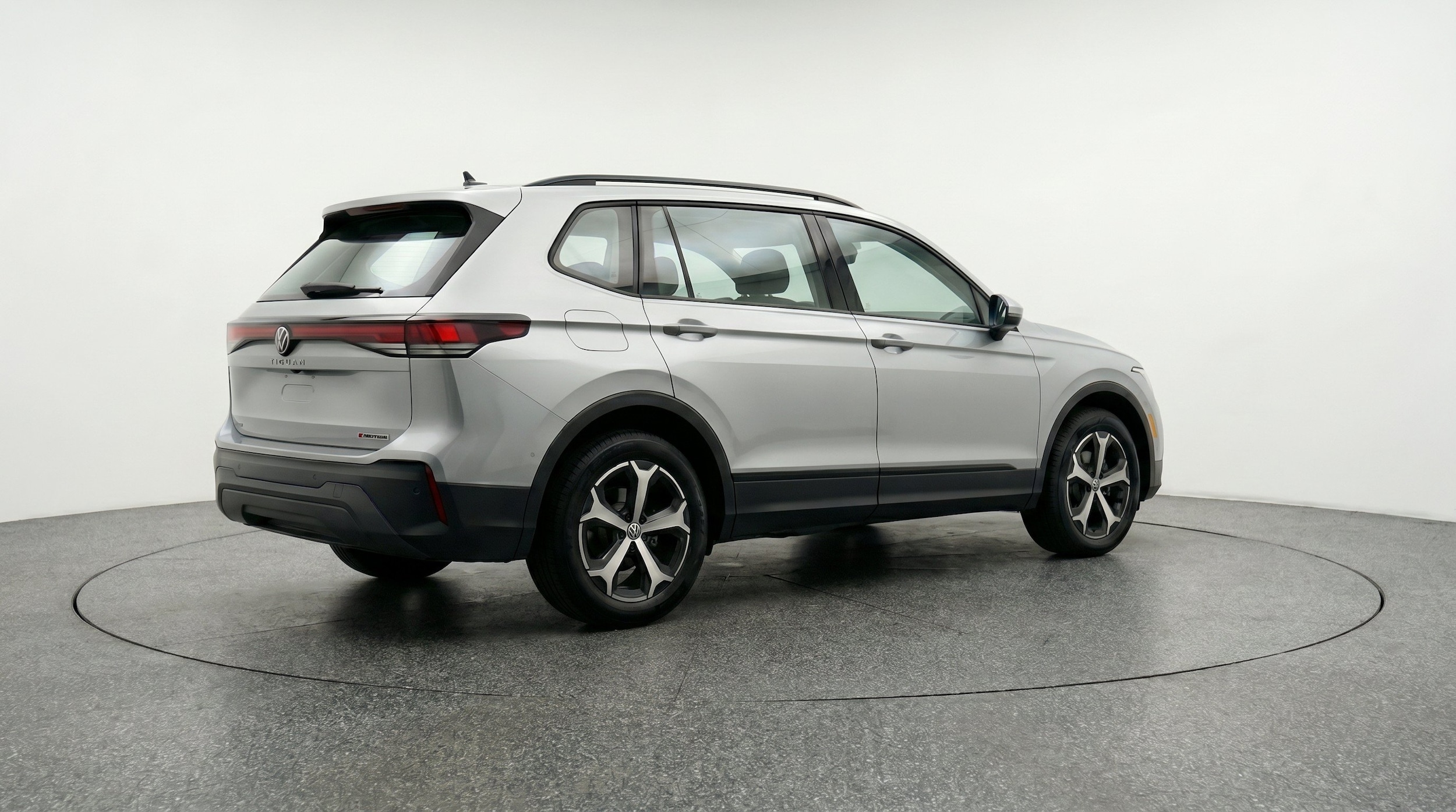 Thumbnail: 2026 Volkswagen Tiguan - 9