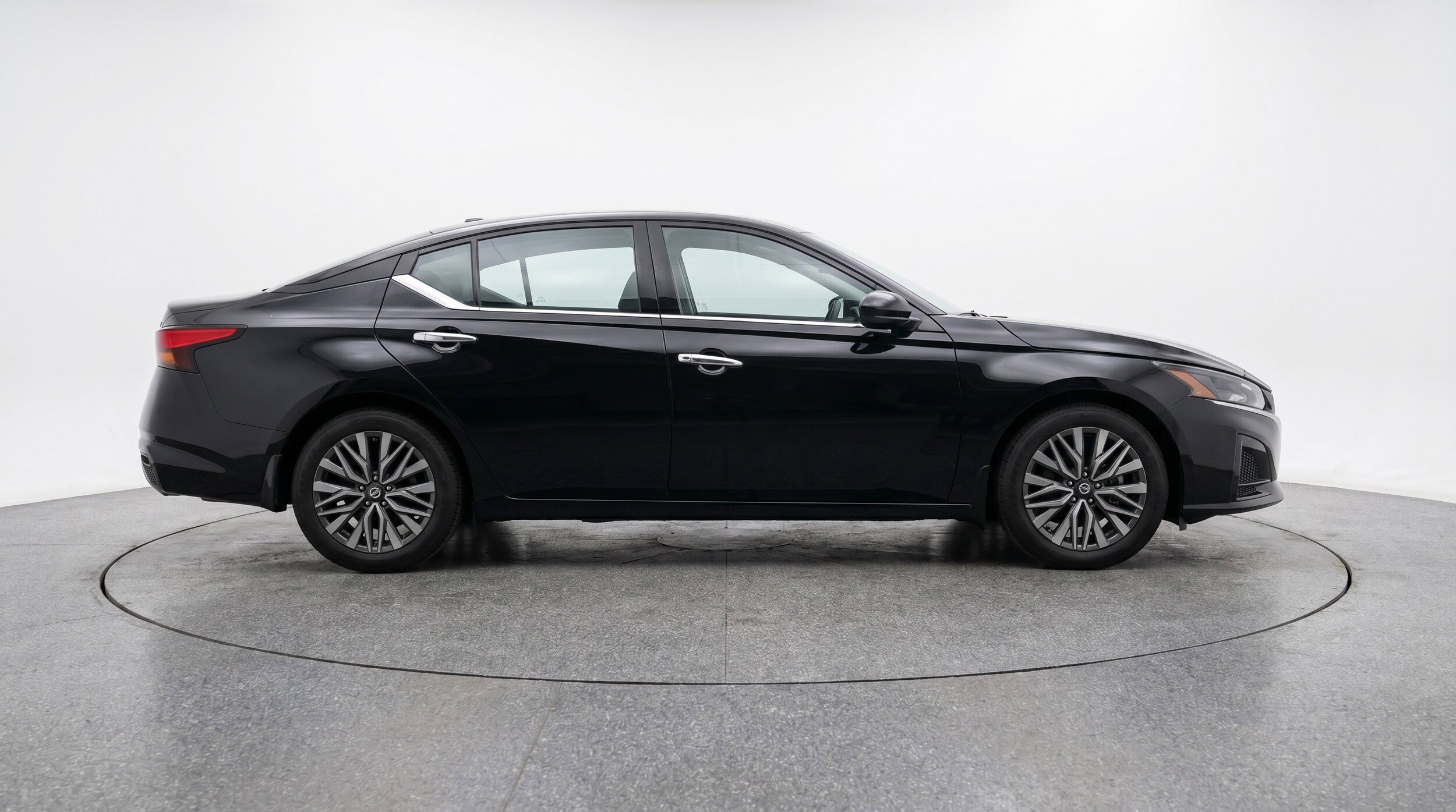 Thumbnail: 2025 Nissan Altima - 11