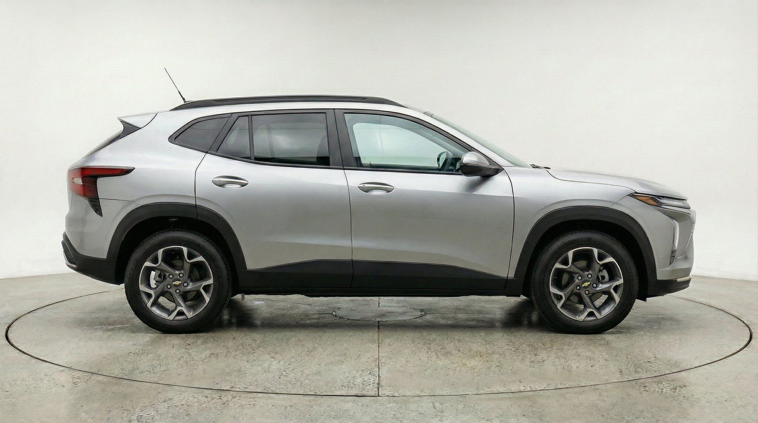 Thumbnail: 2025 Chevrolet Trax - 11