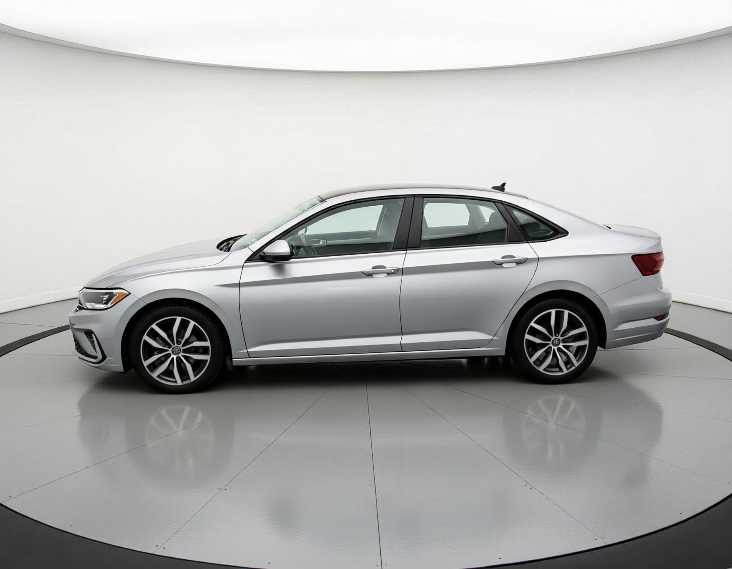 Thumbnail: 2025 Volkswagen Jetta - 4