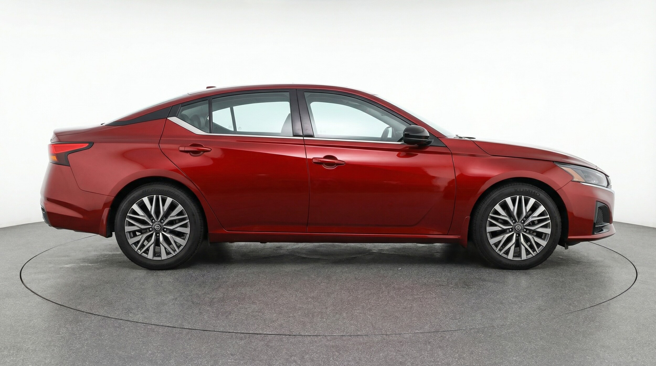 Thumbnail: 2025 Nissan Altima - 8