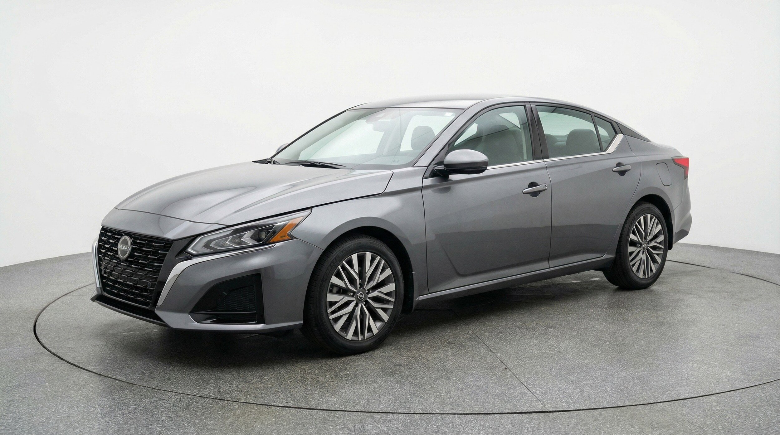 Thumbnail: 2025 Nissan Altima - 3