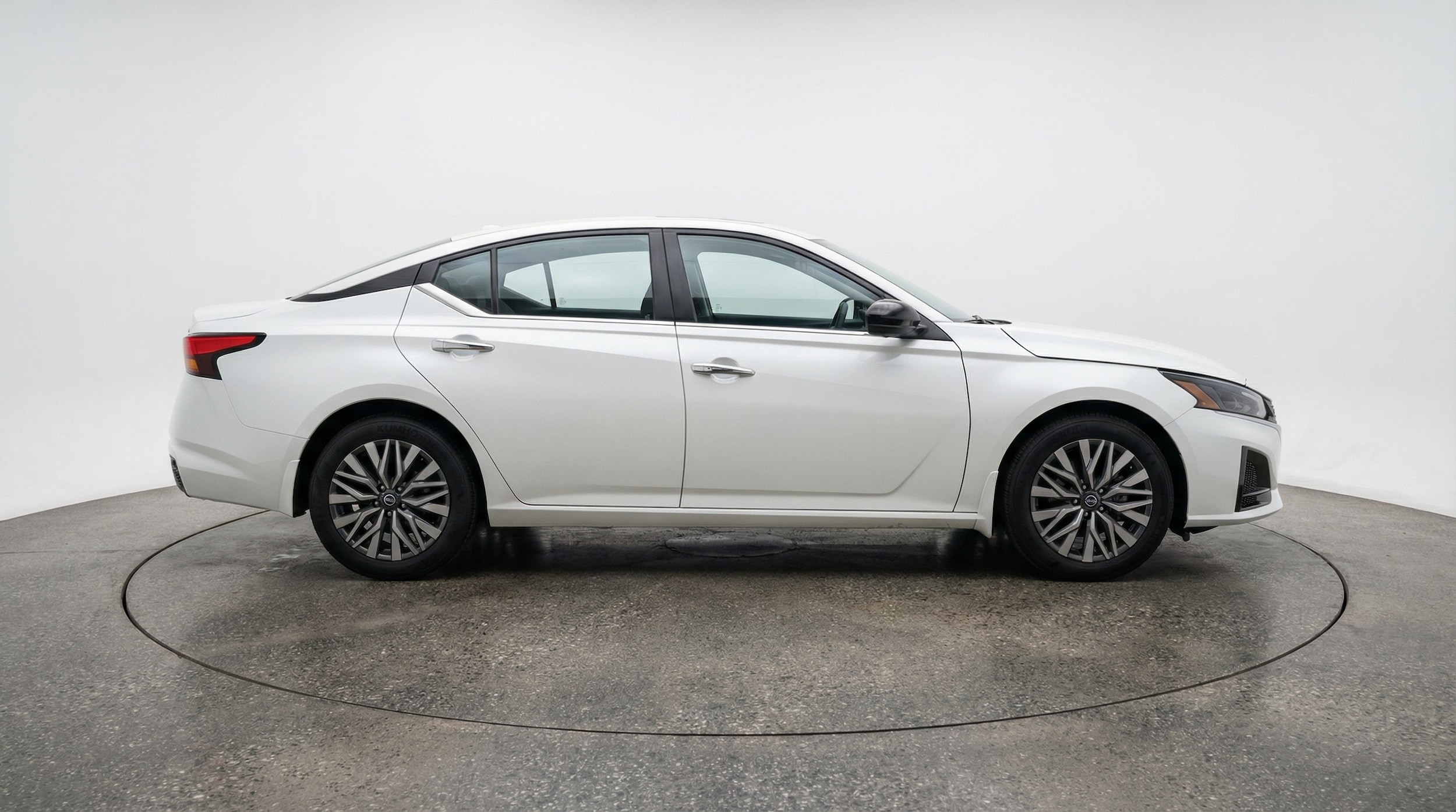 Thumbnail: 2025 Nissan Altima - 8