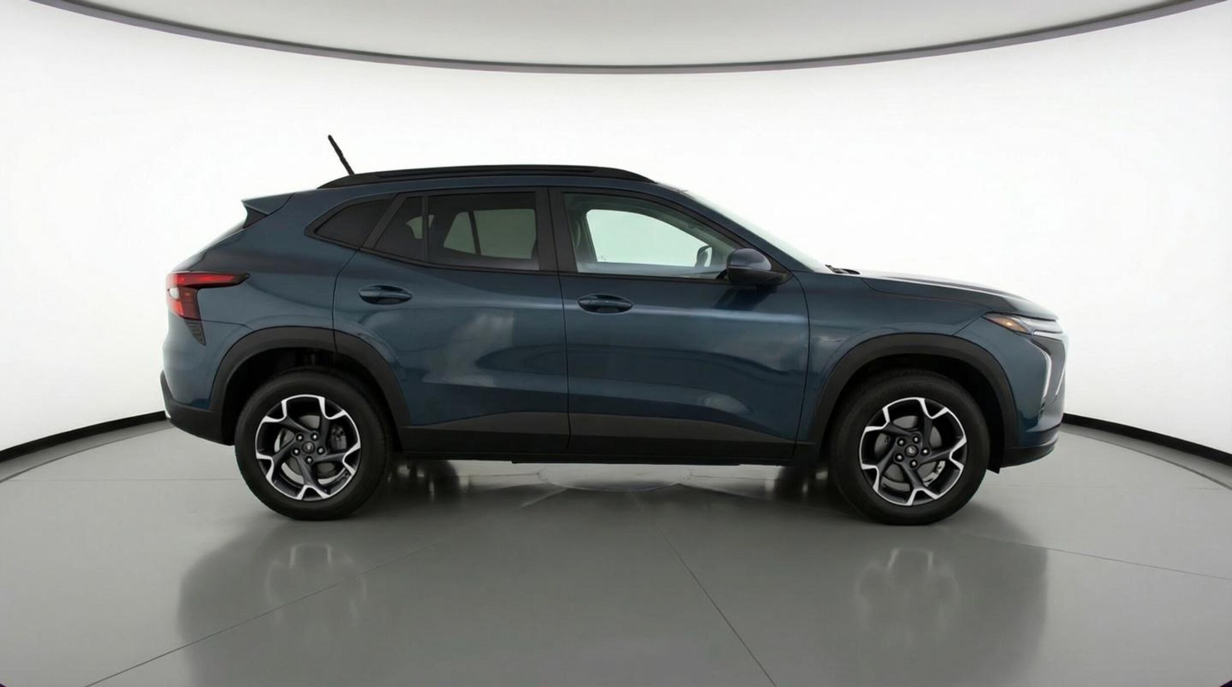 Thumbnail: 2025 Chevrolet Trax - 8