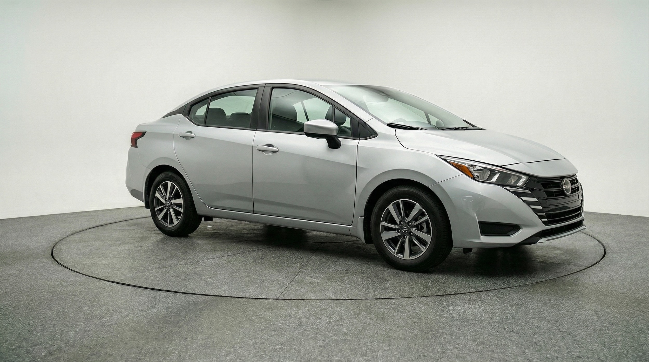 2025 Nissan Versa SV FWD