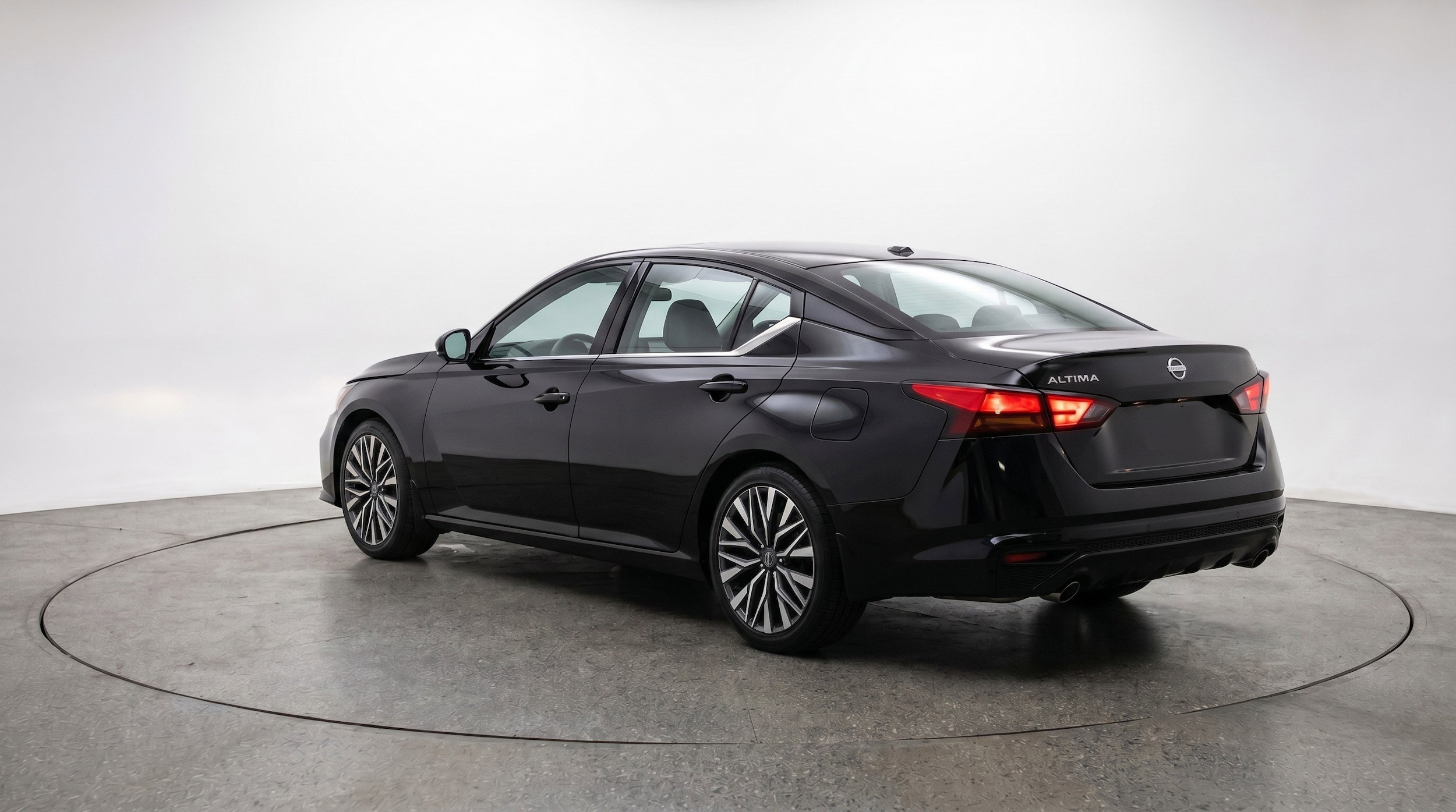 Thumbnail: 2025 Nissan Altima - 6