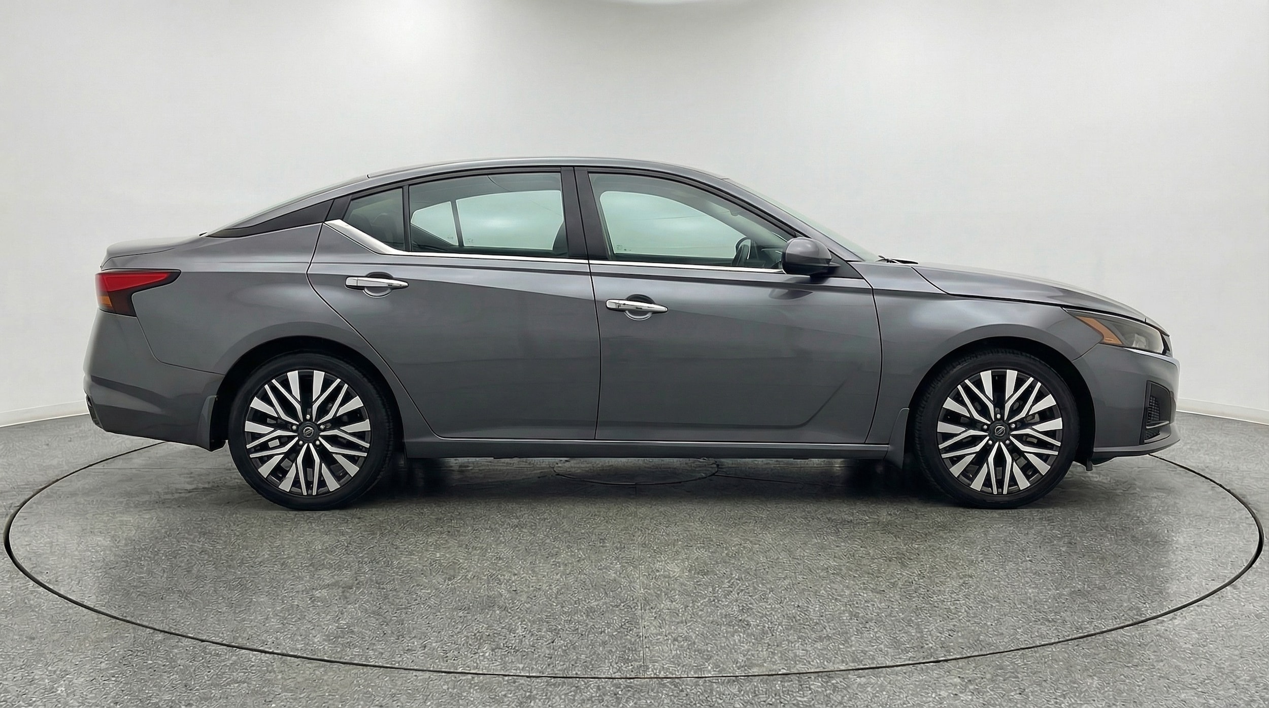 Thumbnail: 2025 Nissan Altima - 8