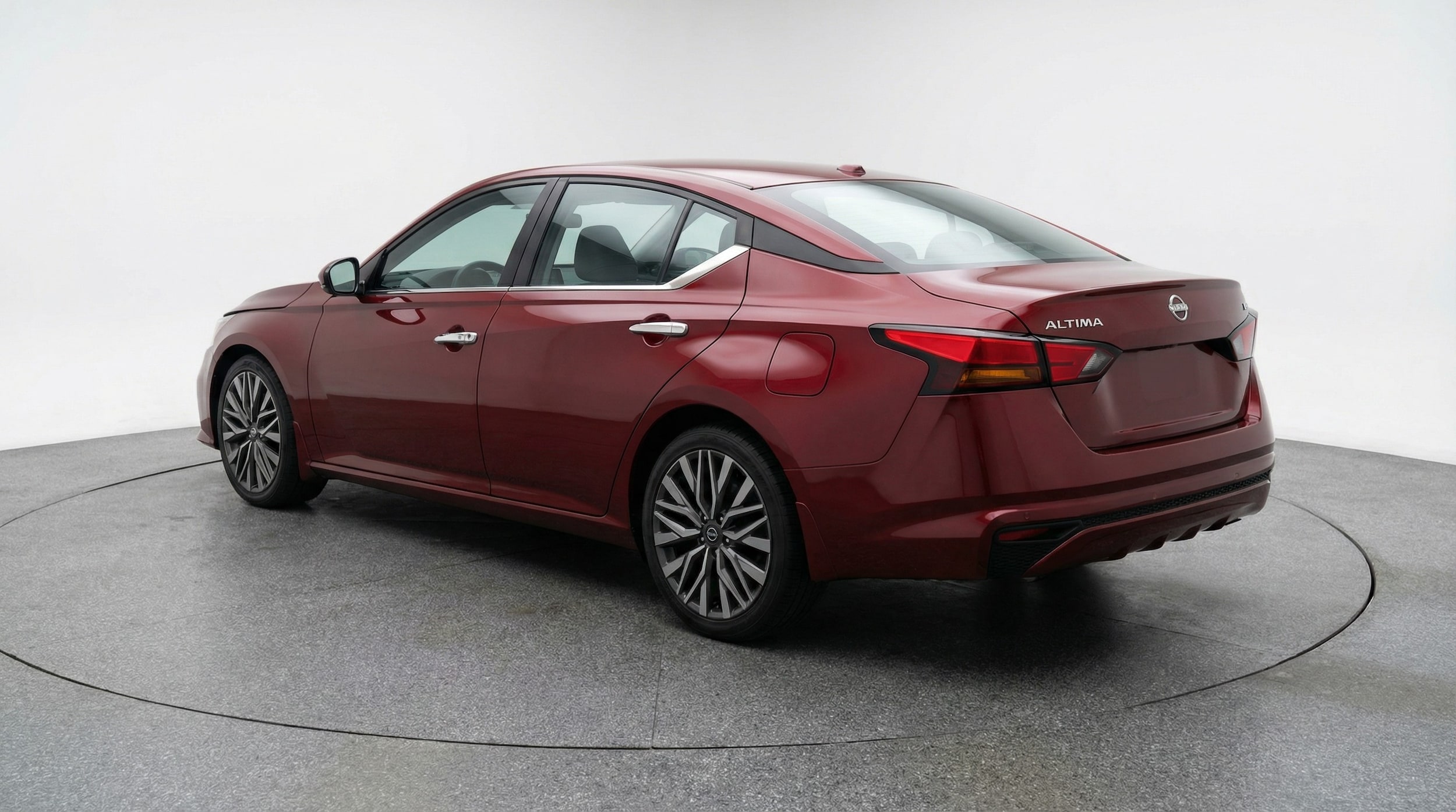 Thumbnail: 2025 Nissan Altima - 5