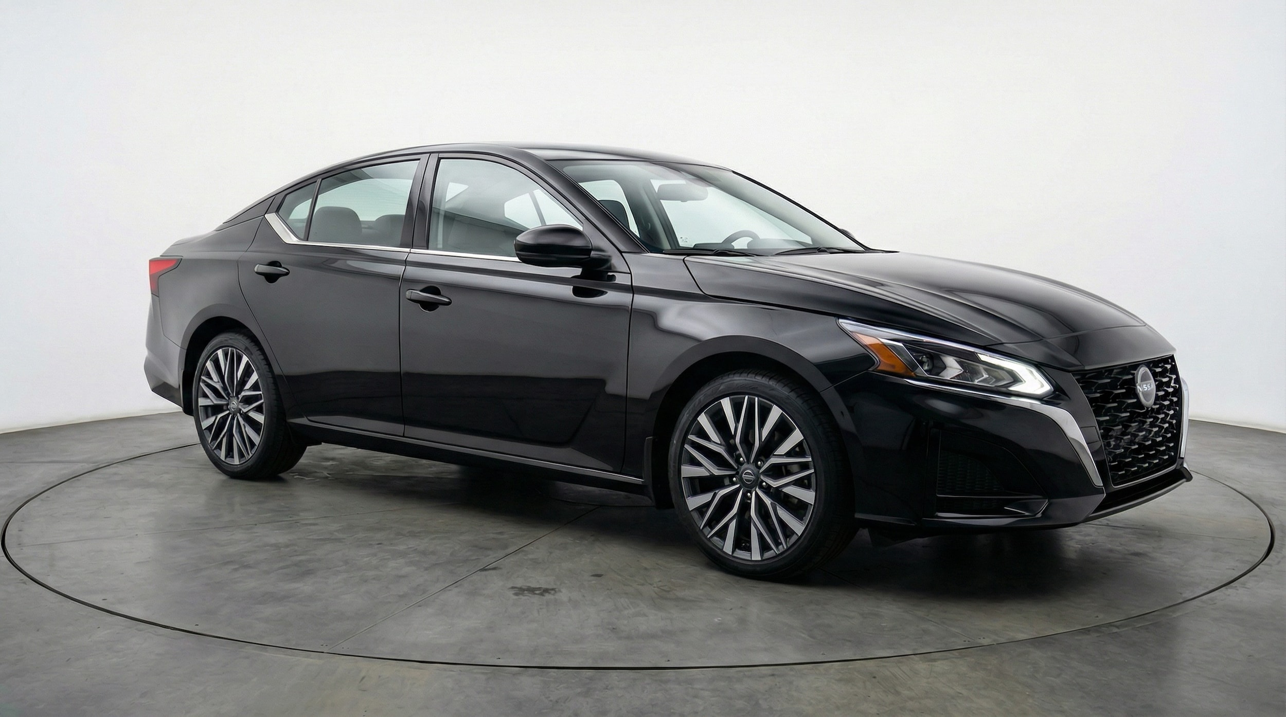 Thumbnail: 2025 Nissan Altima - 1