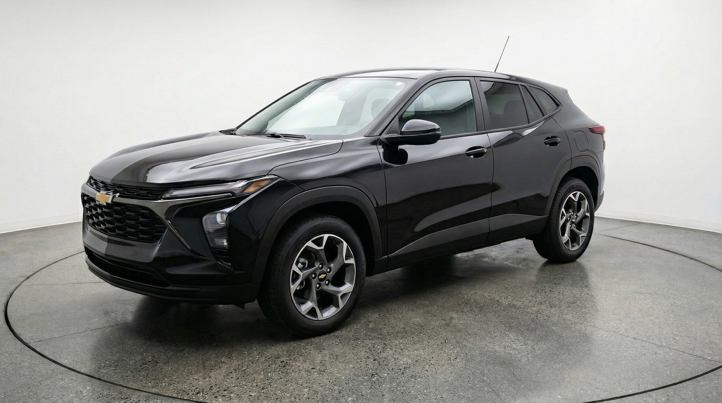 Thumbnail: 2025 Chevrolet Trax - 3