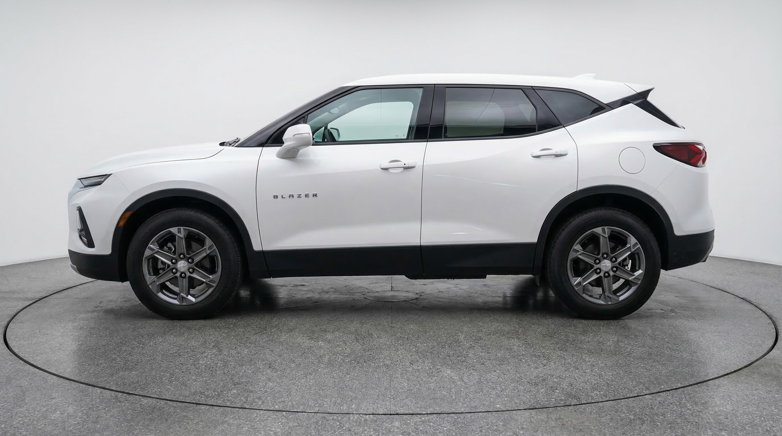 Thumbnail: 2025 Chevrolet Blazer - 4