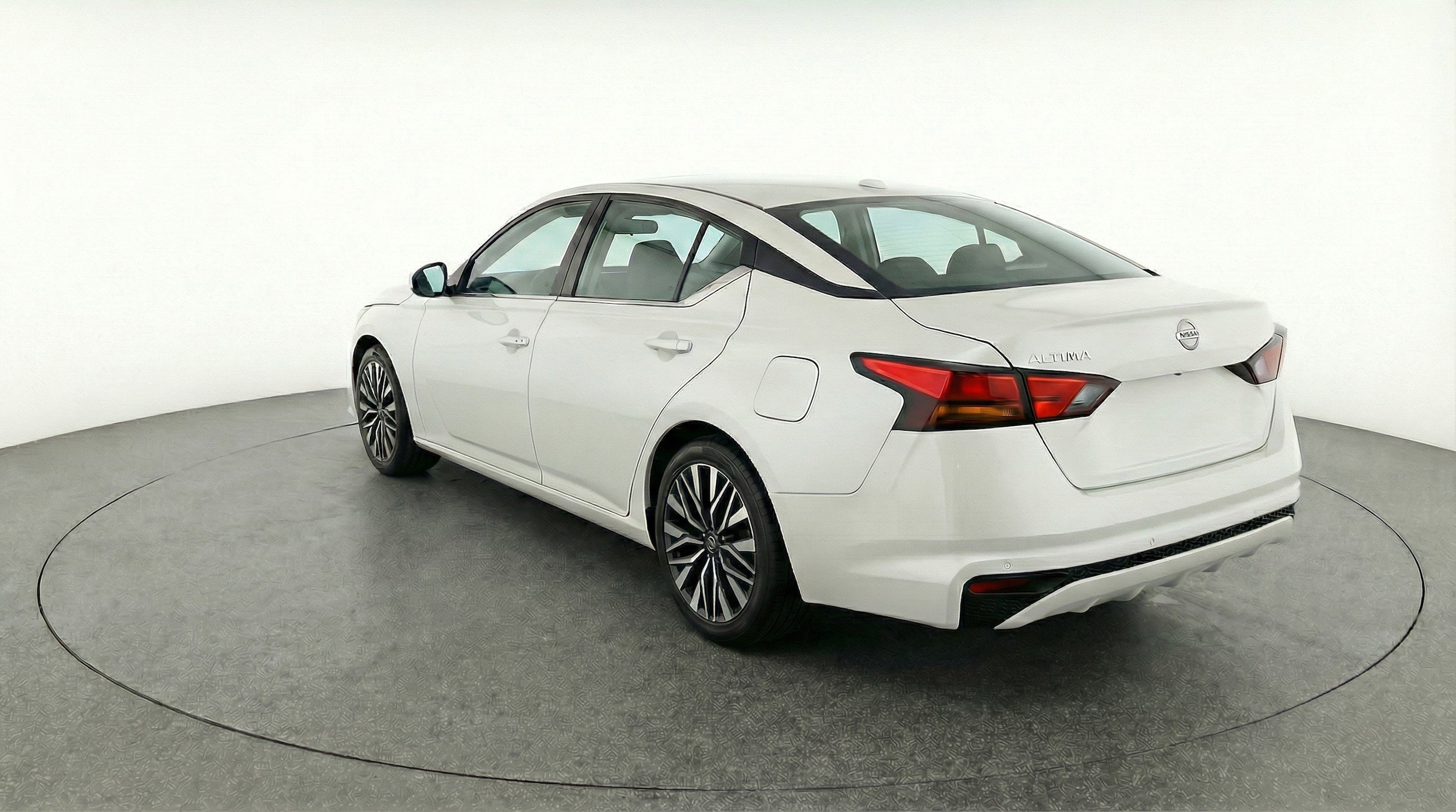 Thumbnail: 2025 Nissan Altima - 6