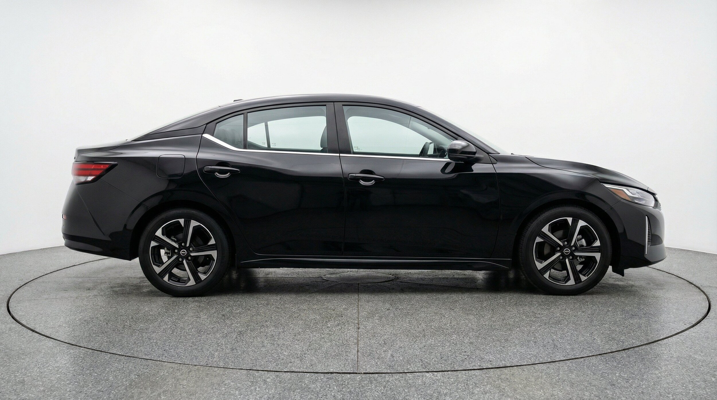 Thumbnail: 2025 Nissan Sentra - 11