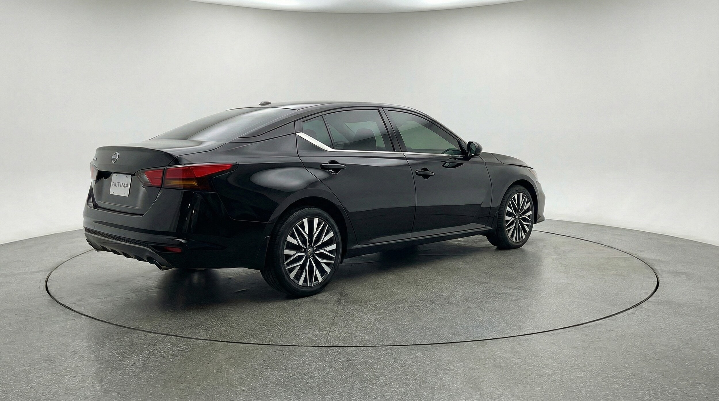 Thumbnail: 2025 Nissan Altima - 7