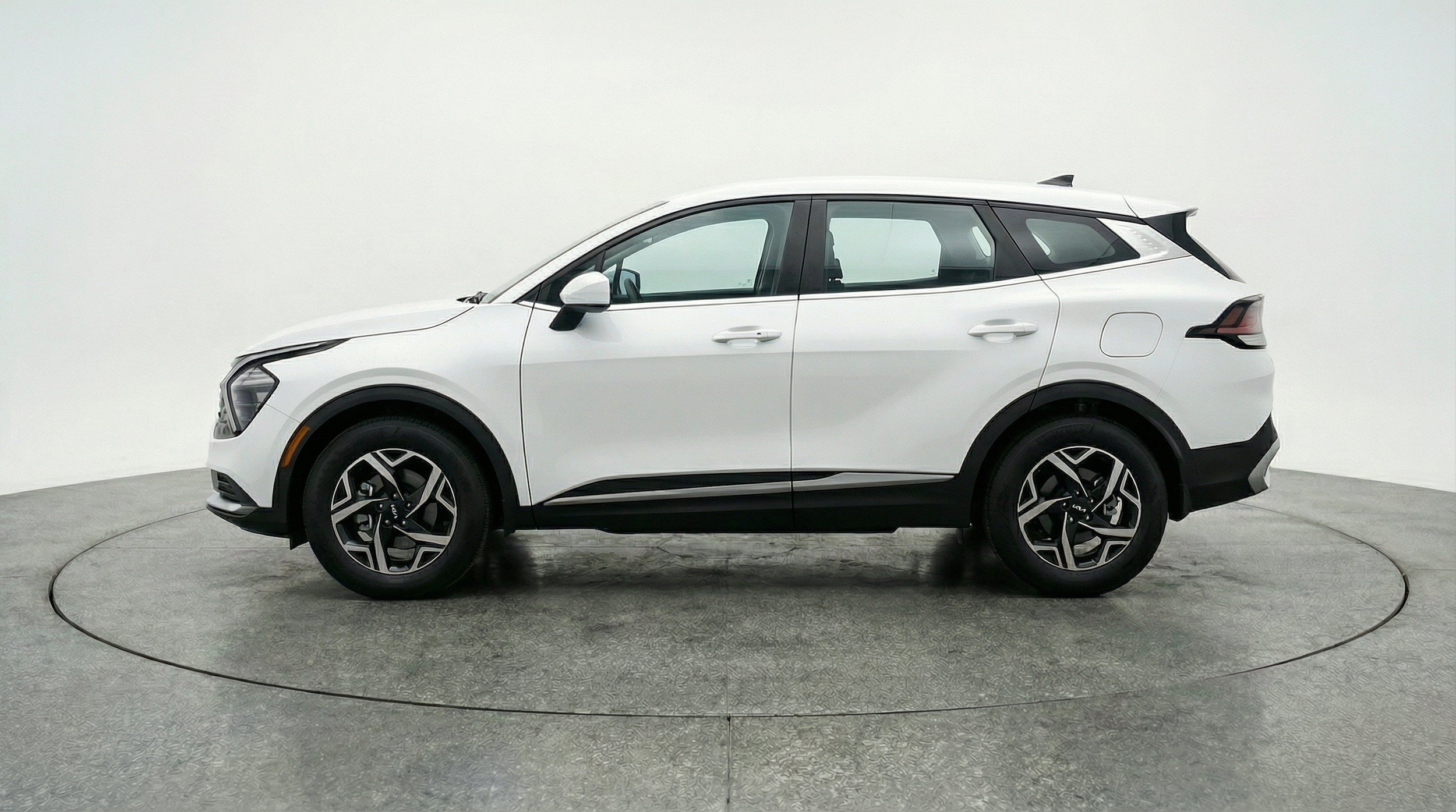 Thumbnail: 2025 Kia Sportage - 5