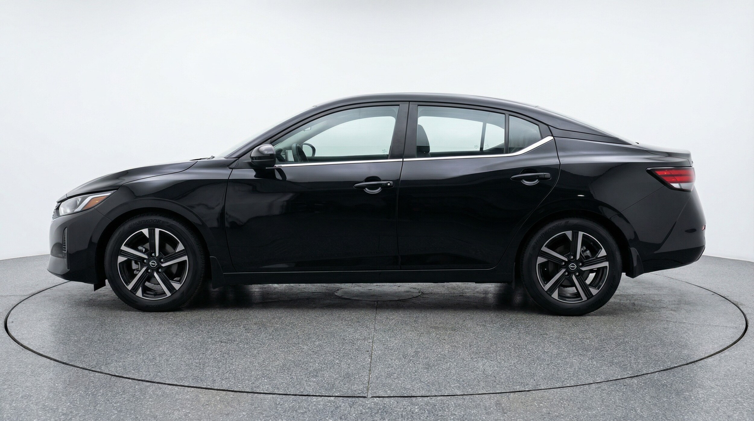 Thumbnail: 2025 Nissan Sentra - 4