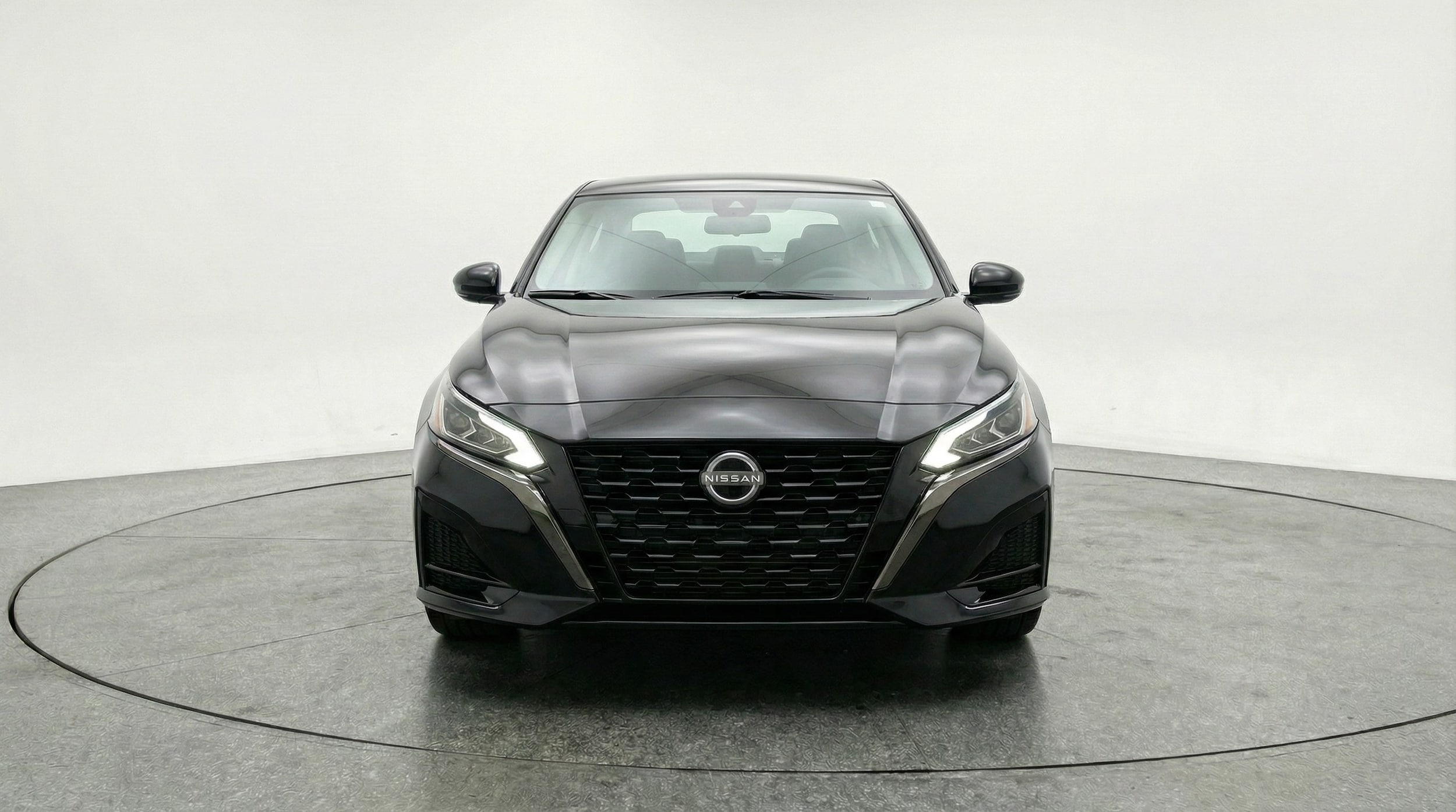 Thumbnail: 2025 Nissan Altima - 2