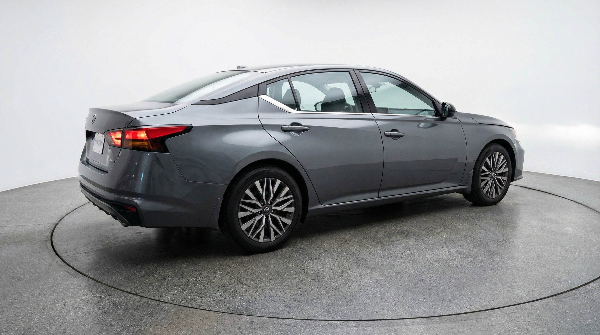 Thumbnail: 2025 Nissan Altima - 9