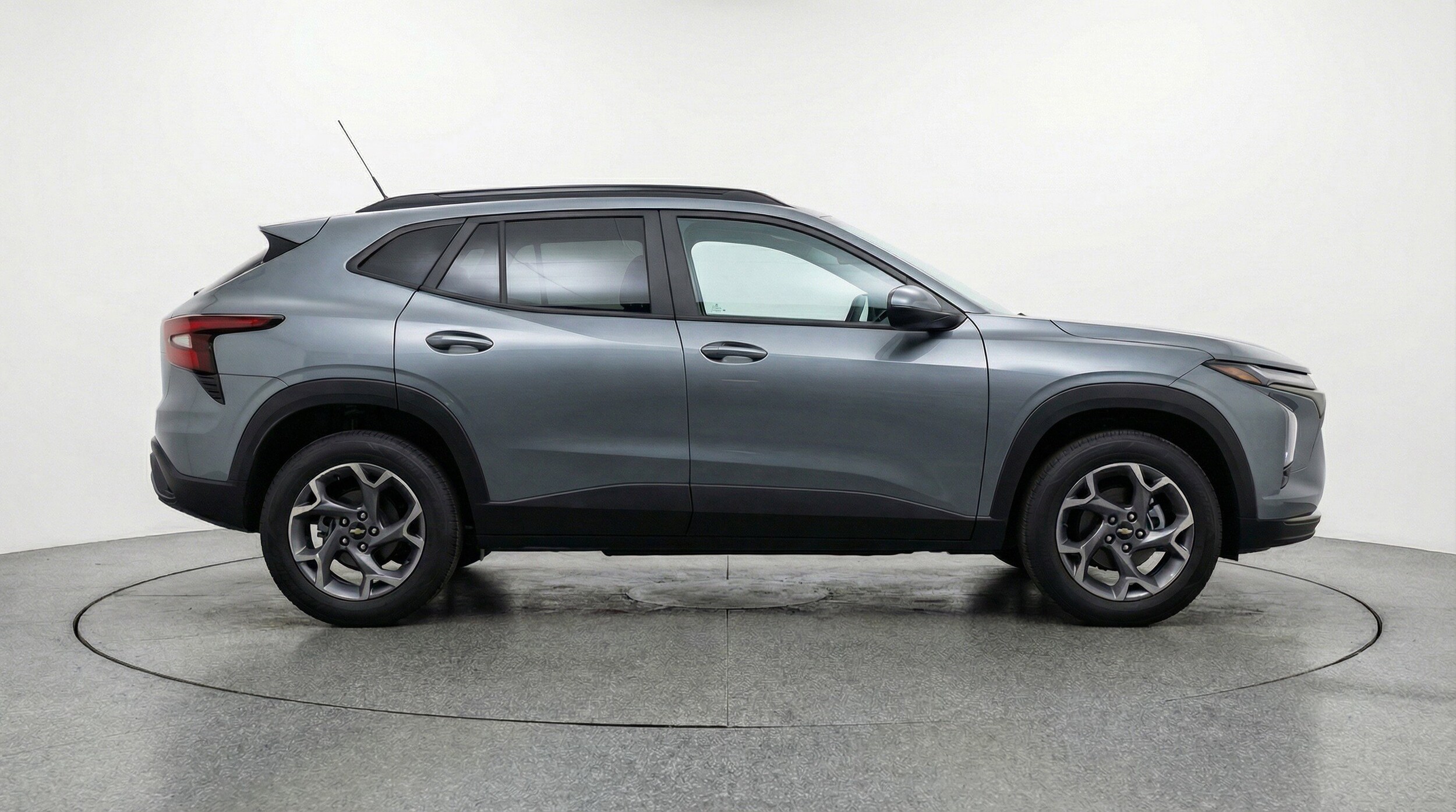 Thumbnail: 2025 Chevrolet Trax - 11